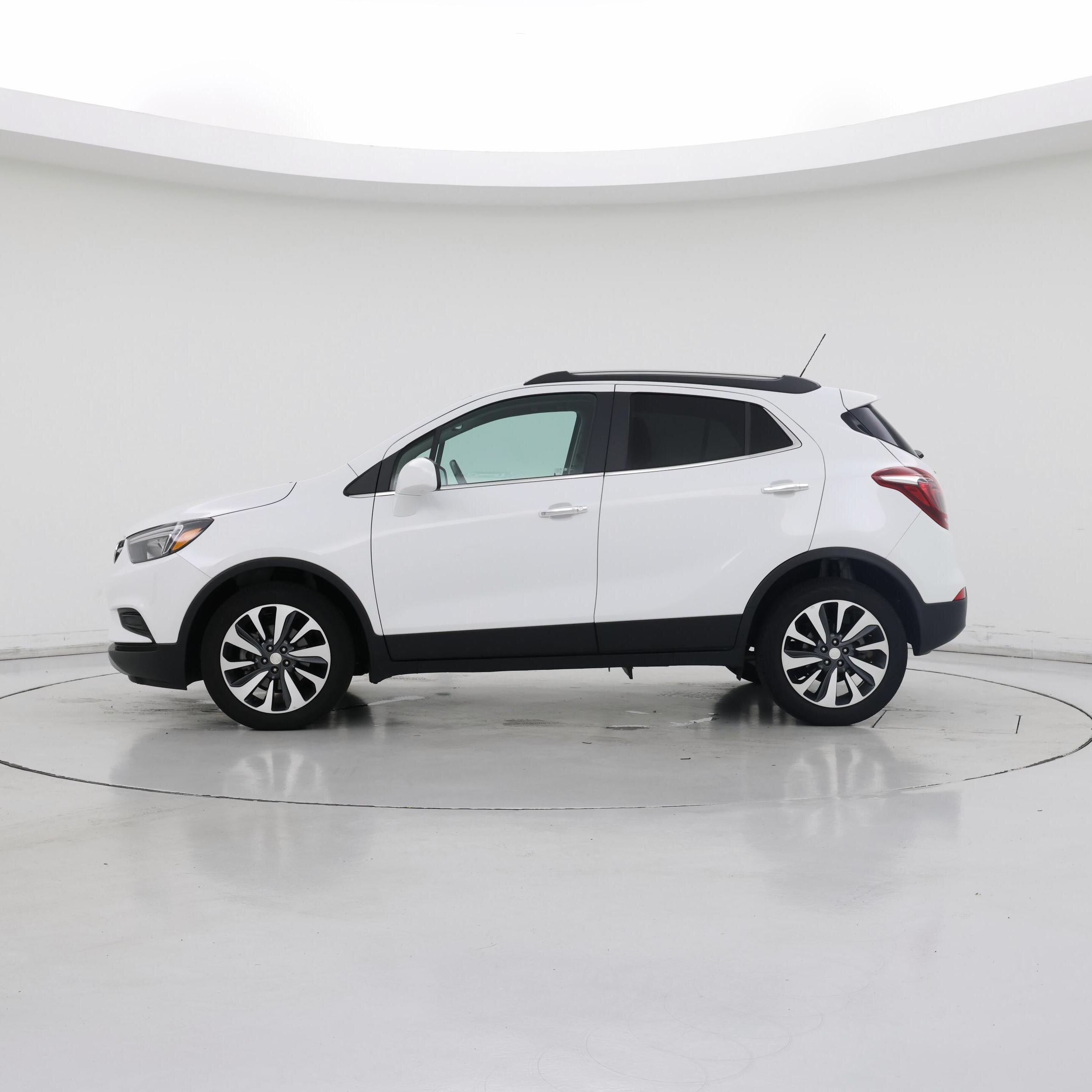 Thumbnail: 2021 Buick Encore - 3