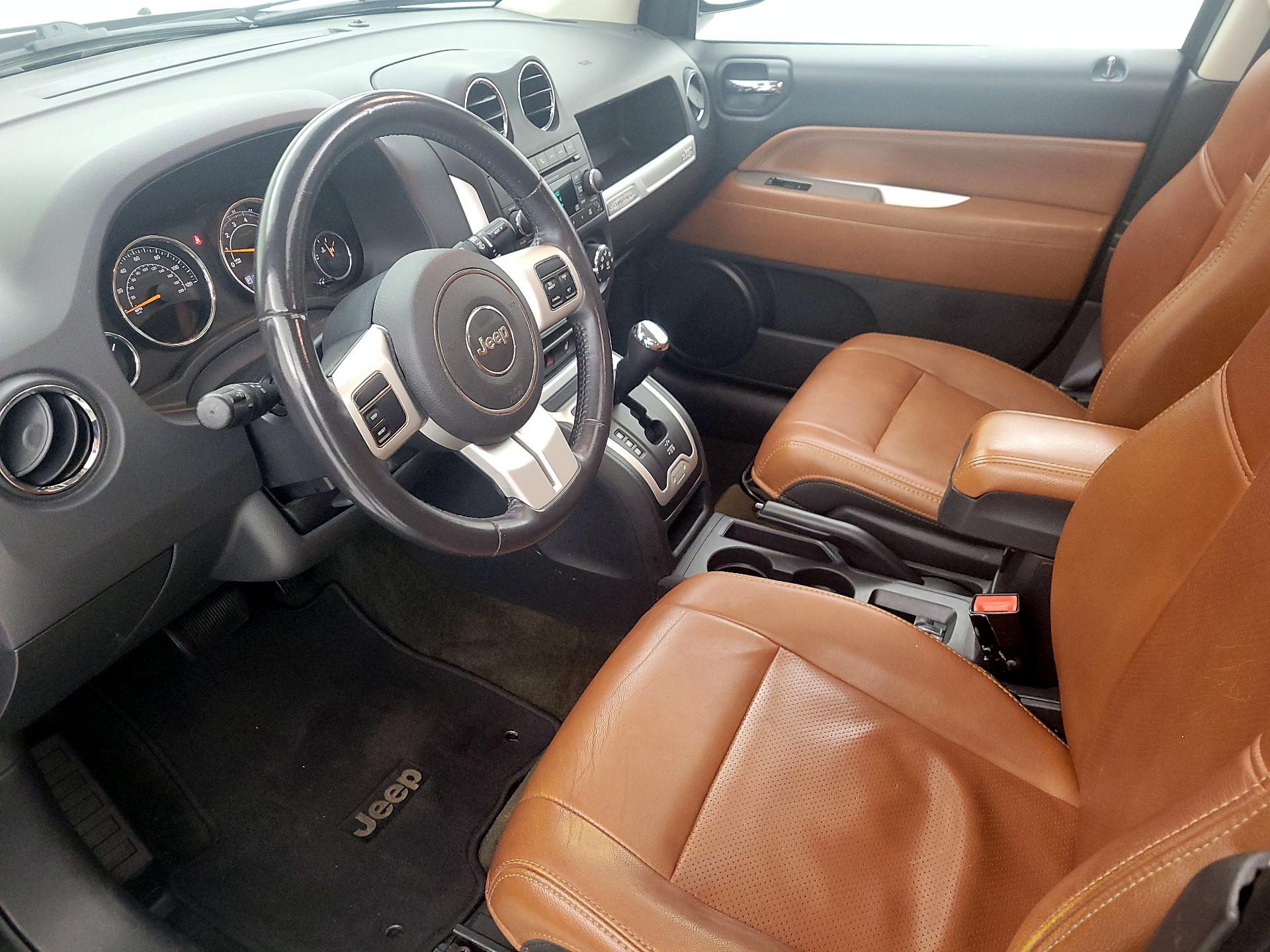 Thumbnail: 2017 Jeep Compass - 11