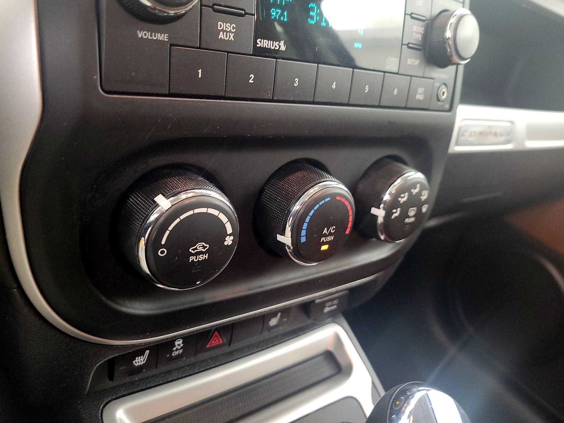 Thumbnail: 2017 Jeep Compass - 14