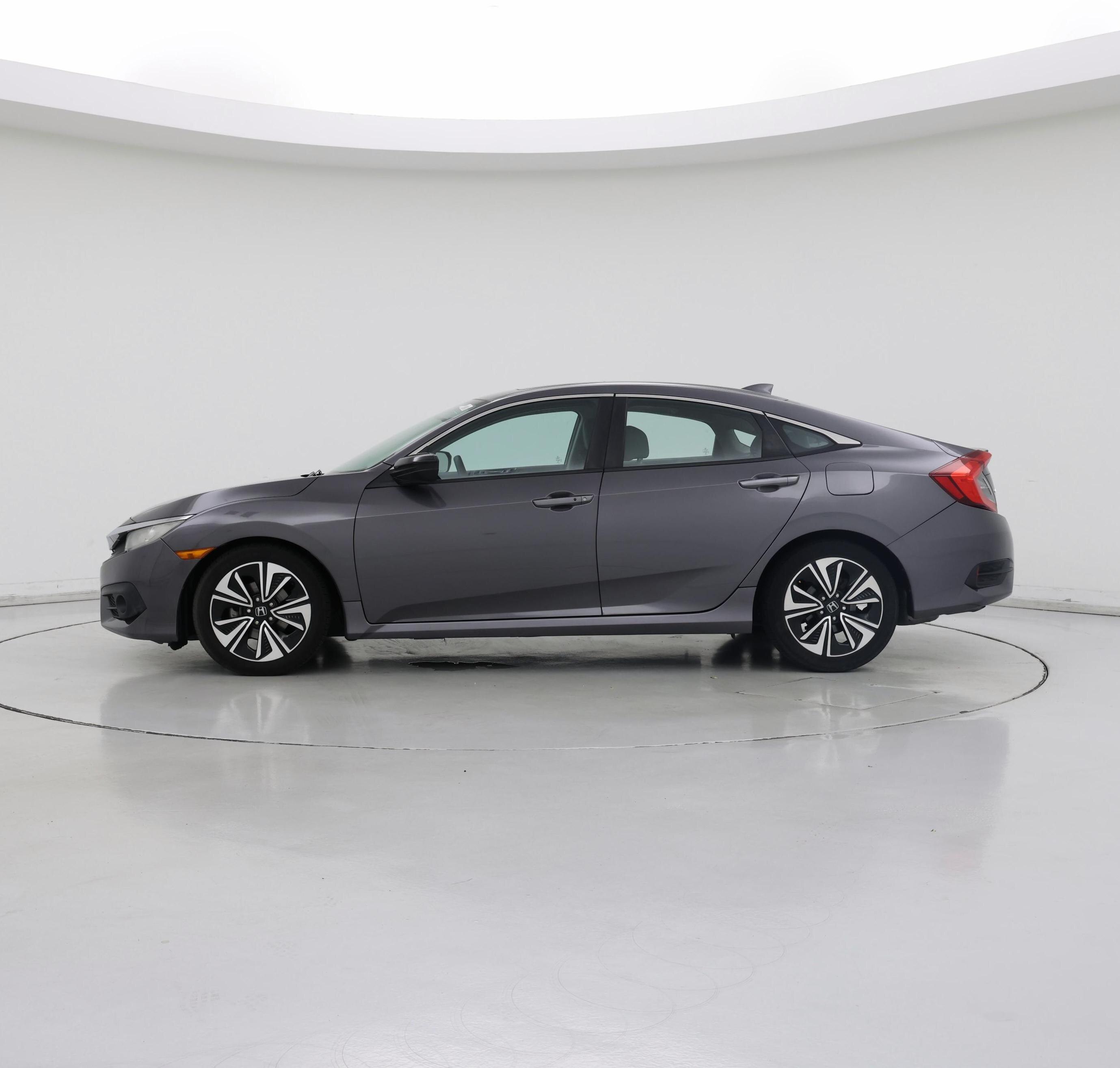 Thumbnail: 2016 Honda Civic - 3