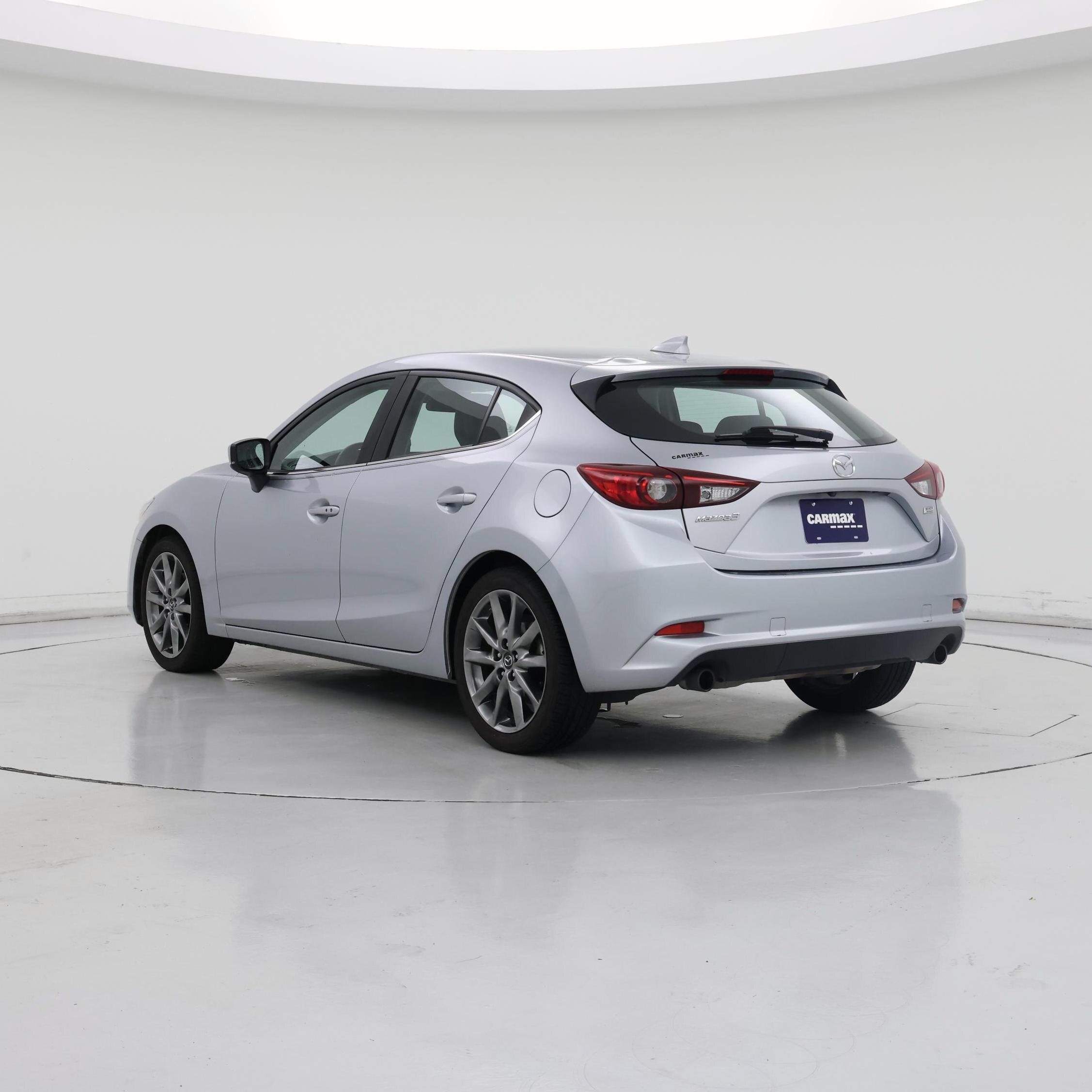 Thumbnail: 2018 Mazda Mazda3 - 2