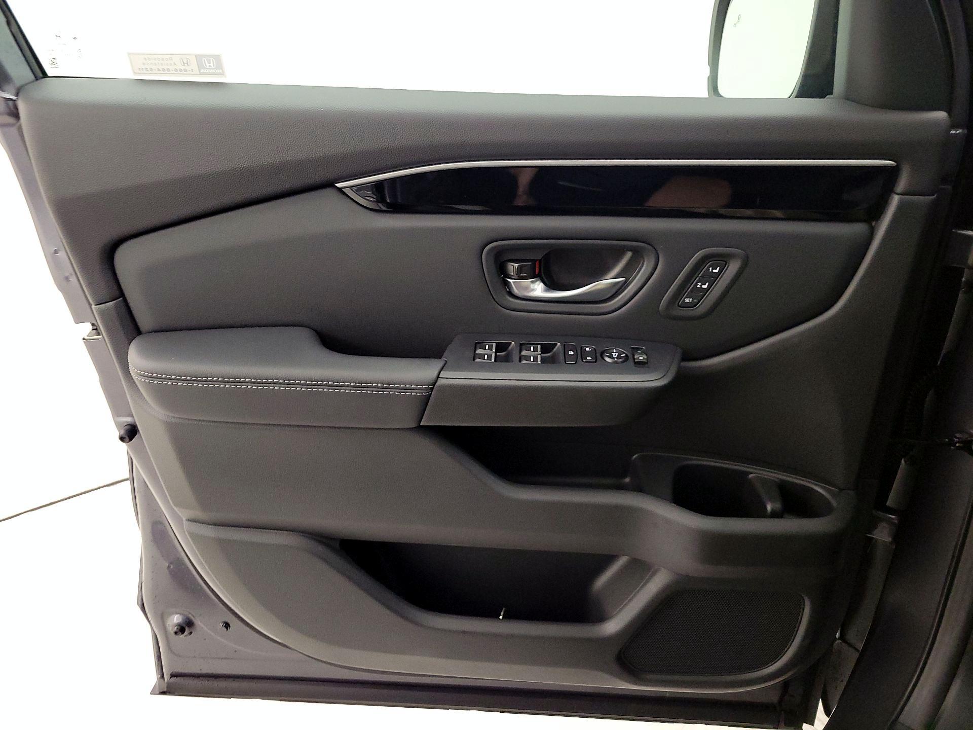 Thumbnail: 2024 Honda Pilot - 12