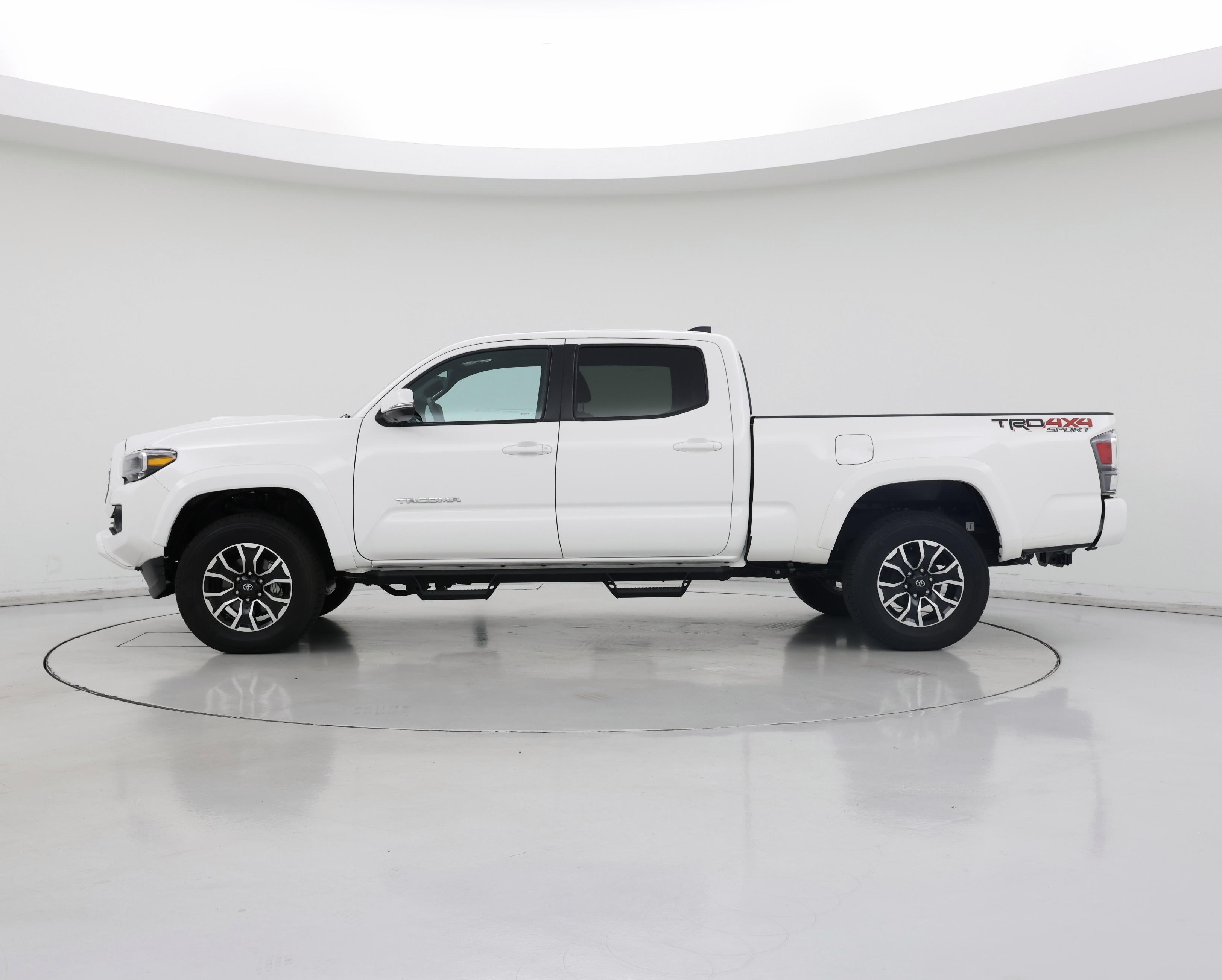 Thumbnail: 2023 Toyota Tacoma - 3