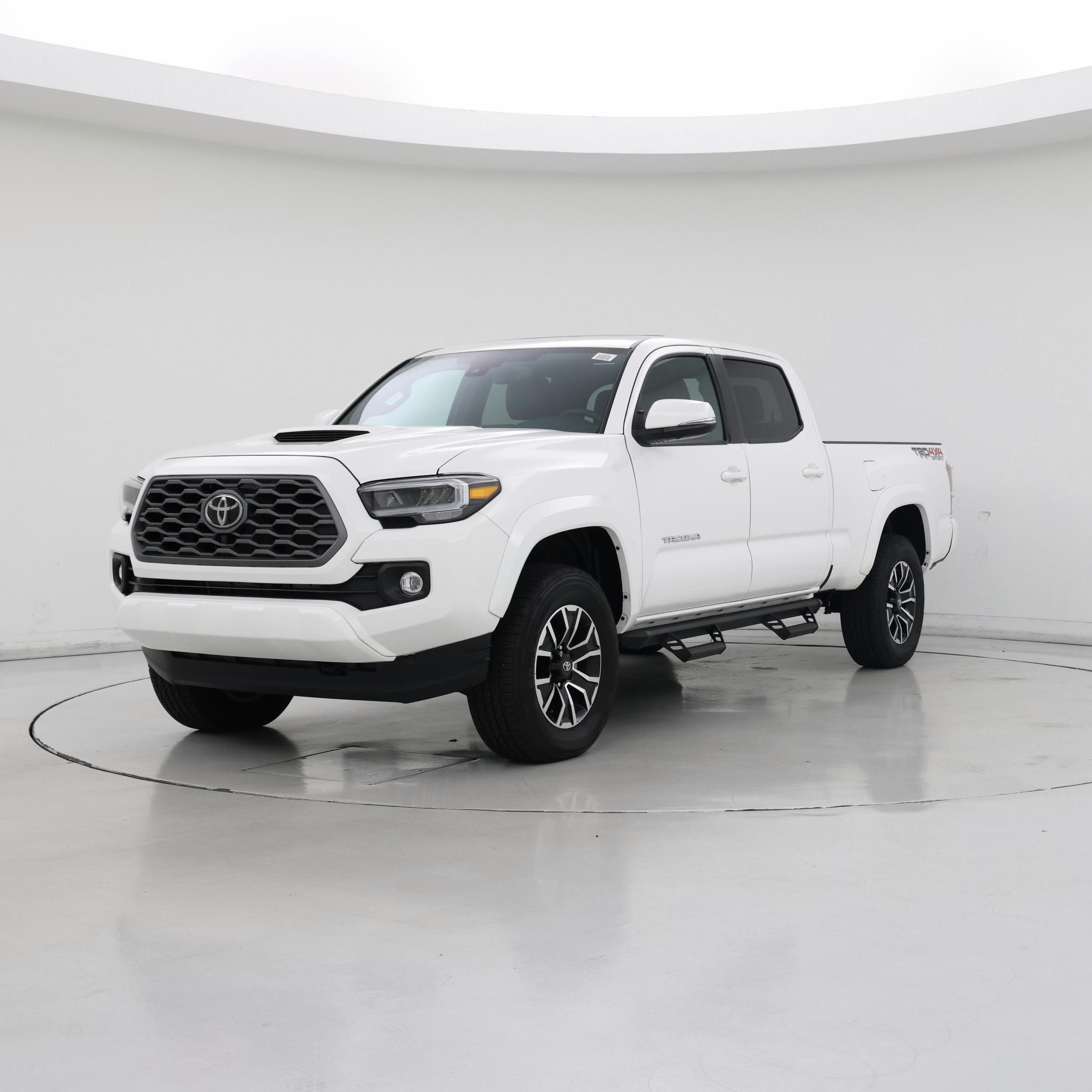 Thumbnail: 2023 Toyota Tacoma - 4