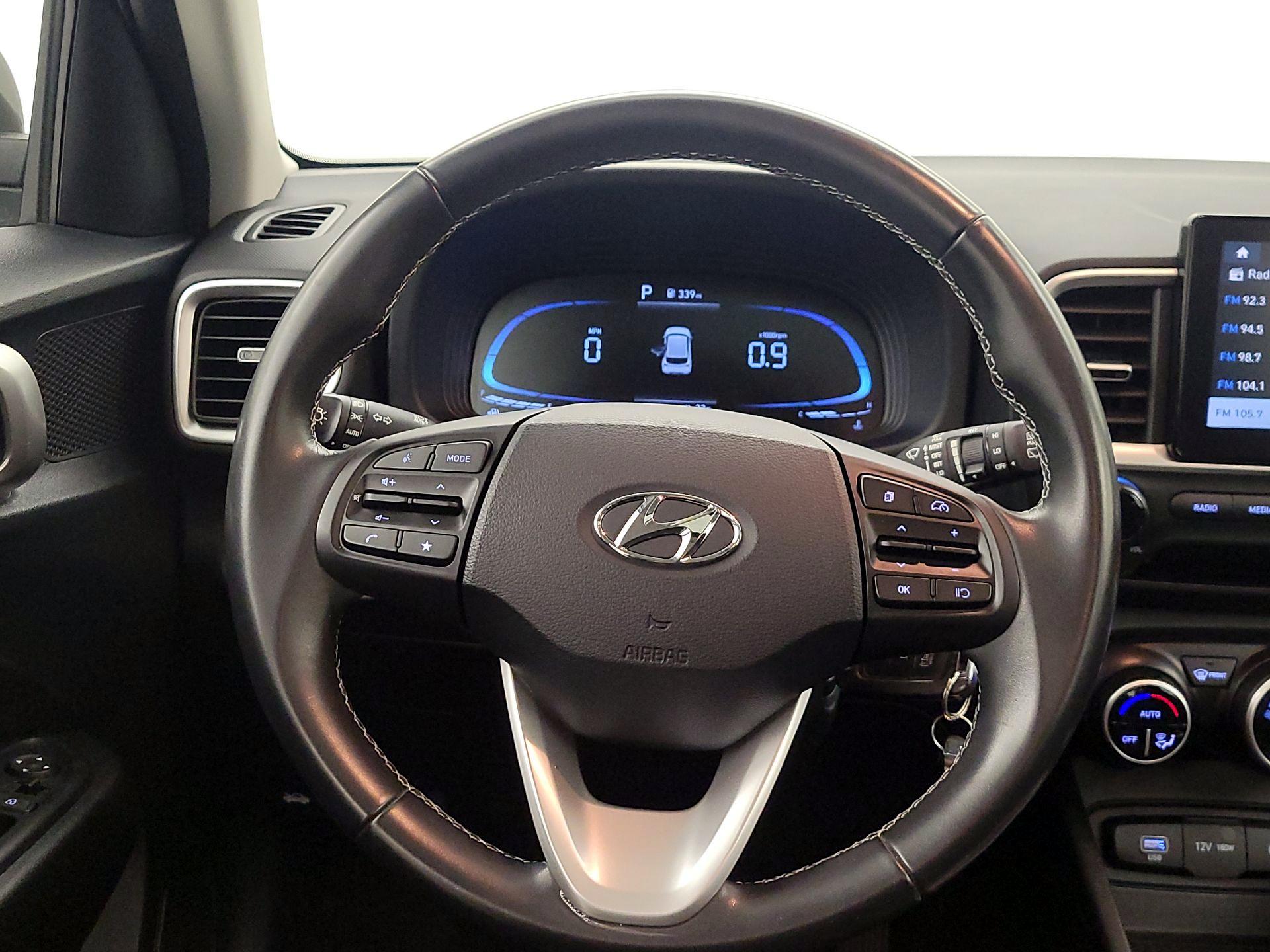 Thumbnail: 2023 Hyundai Venue - 10