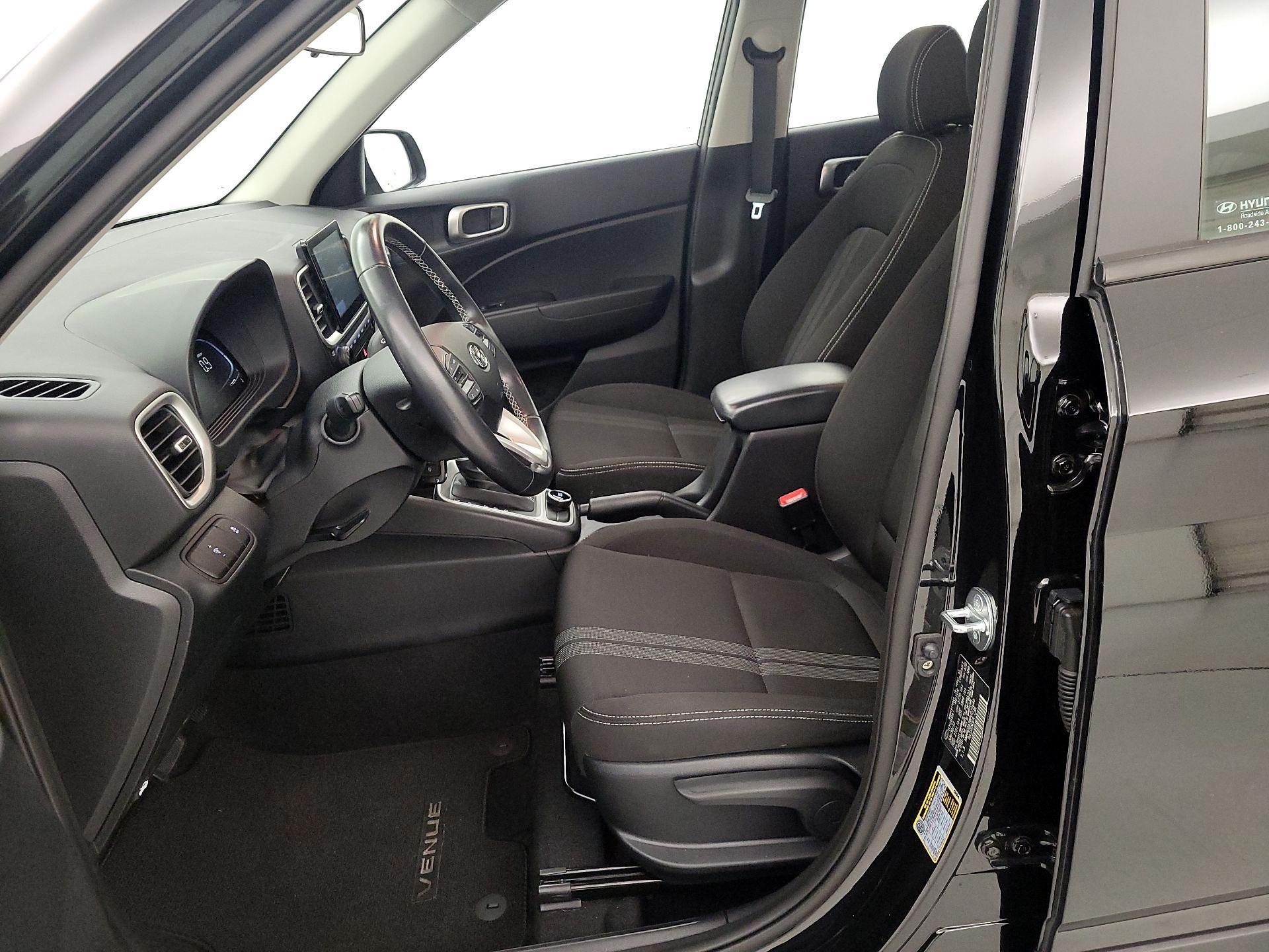 Thumbnail: 2023 Hyundai Venue - 11