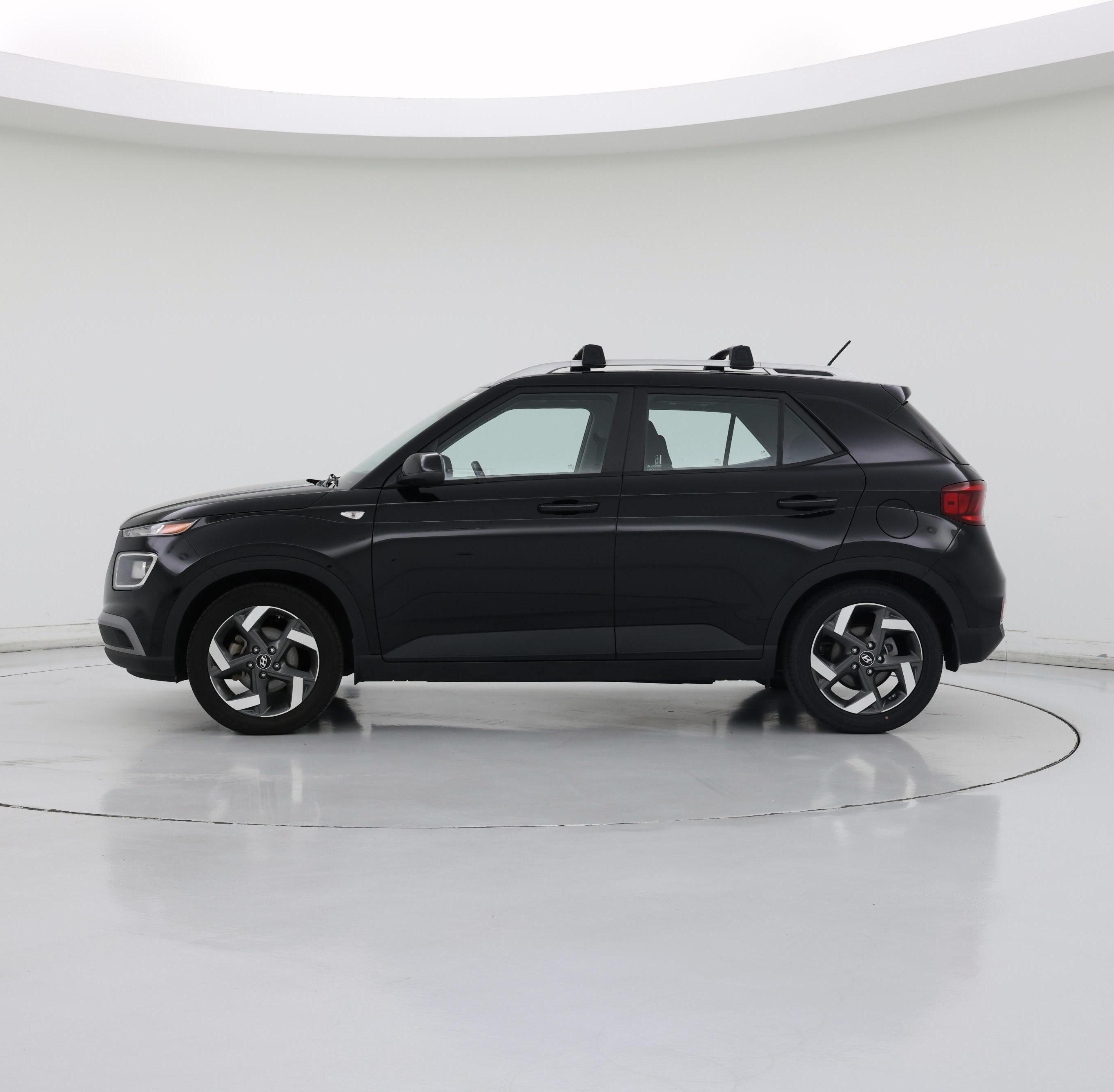 Thumbnail: 2023 Hyundai Venue - 3