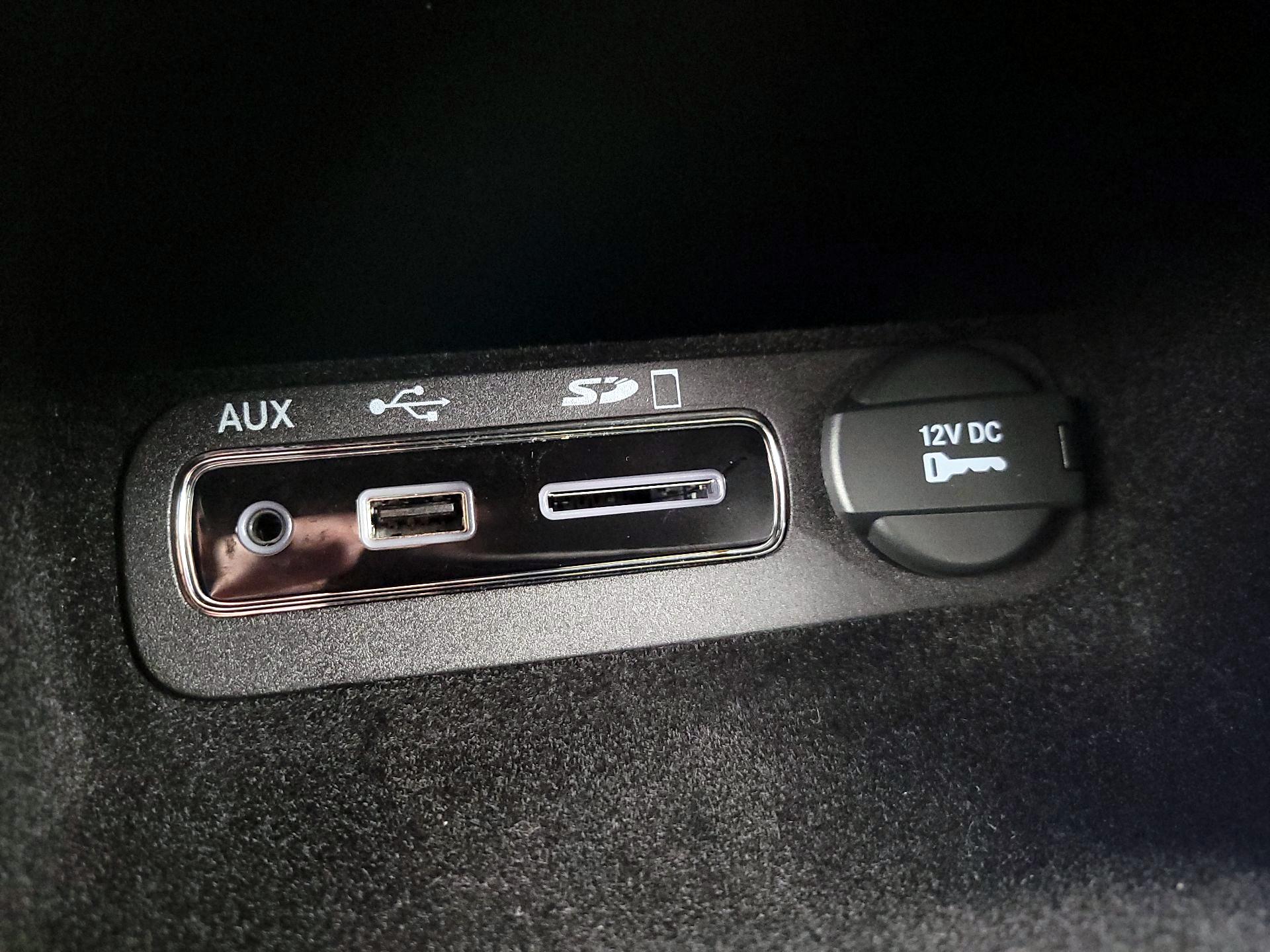 Thumbnail: 2015 Jeep Grand Cherokee - 18