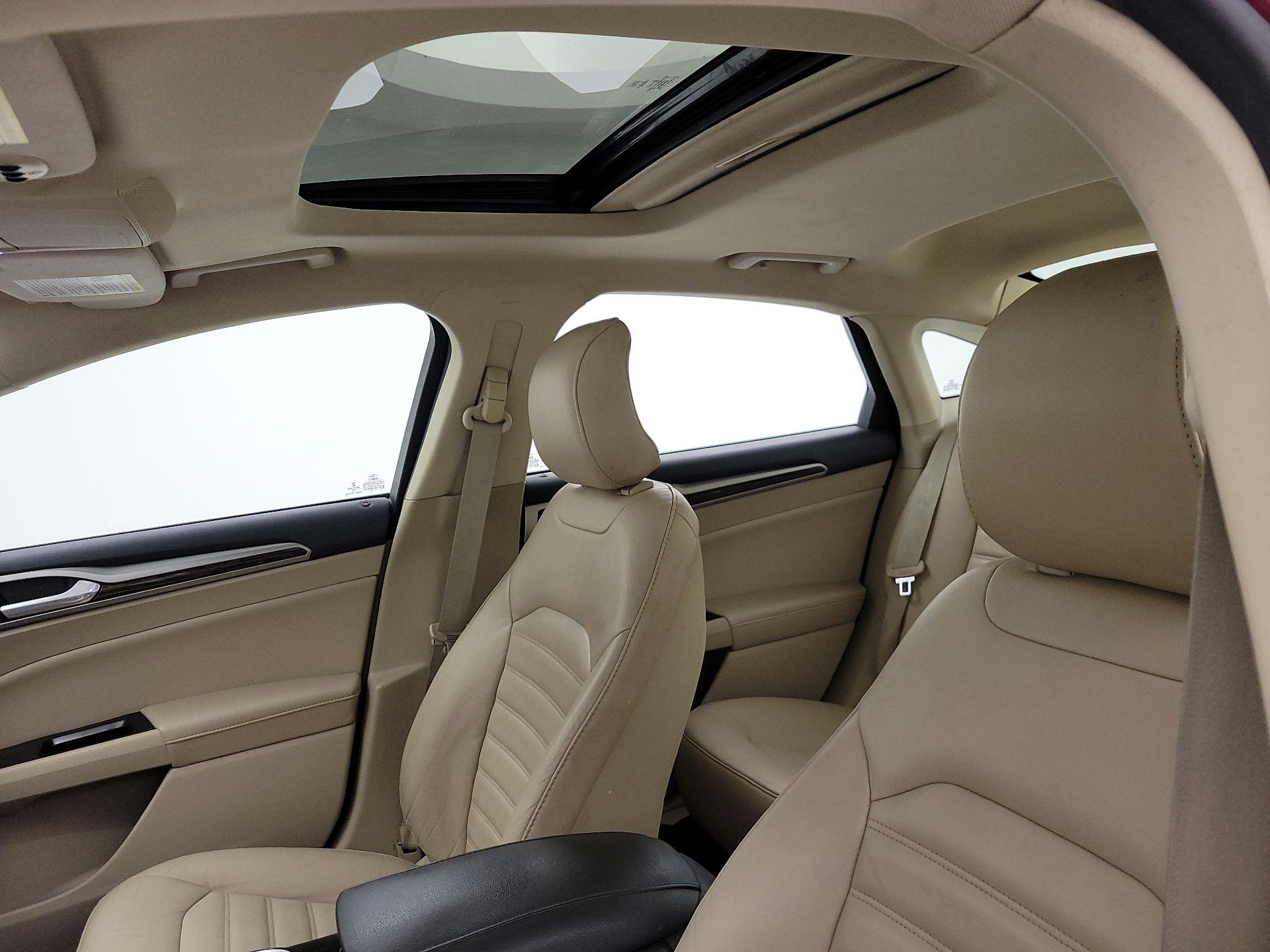 Thumbnail: 2016 Ford Fusion - 19