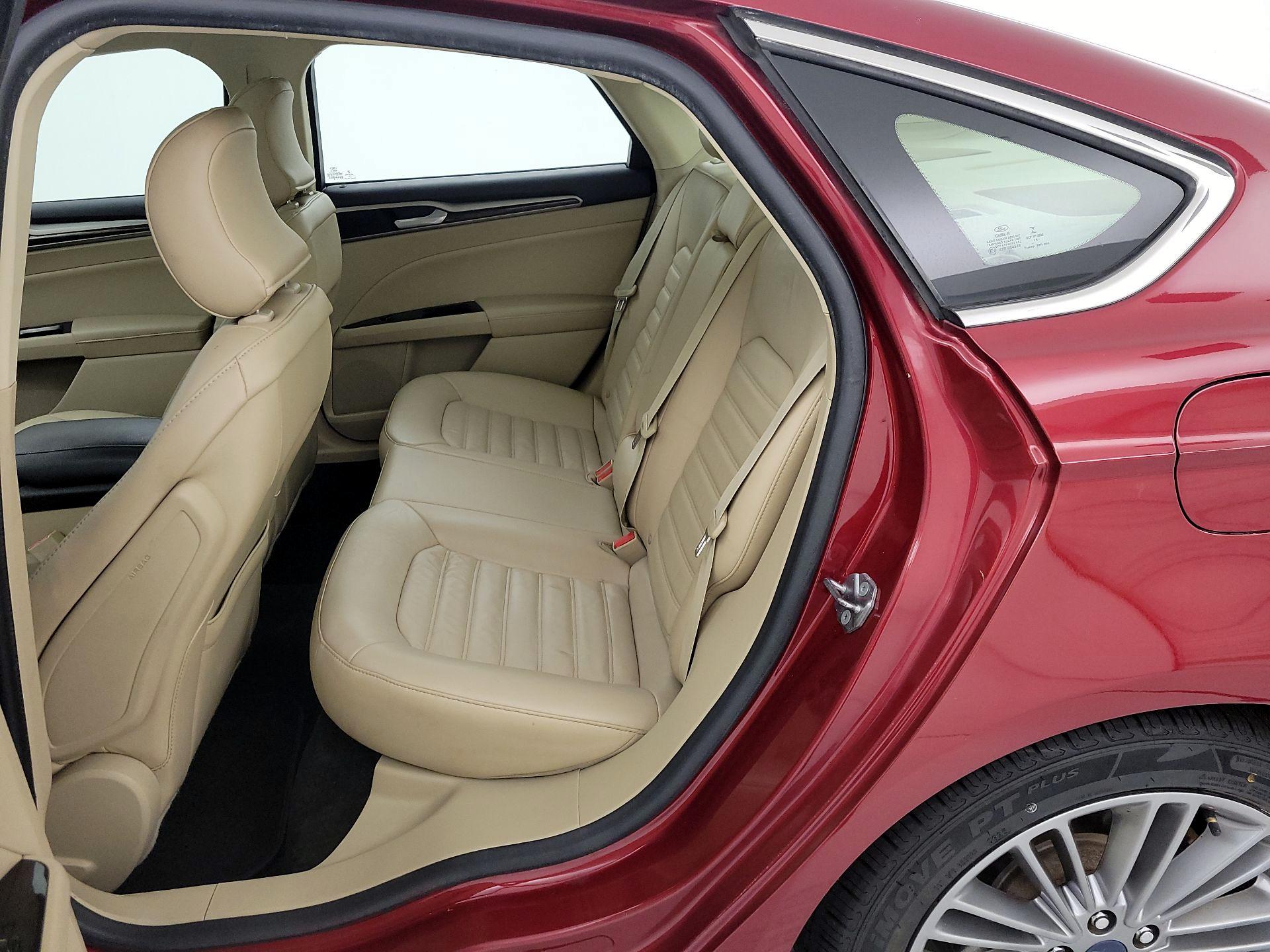 Thumbnail: 2016 Ford Fusion - 20