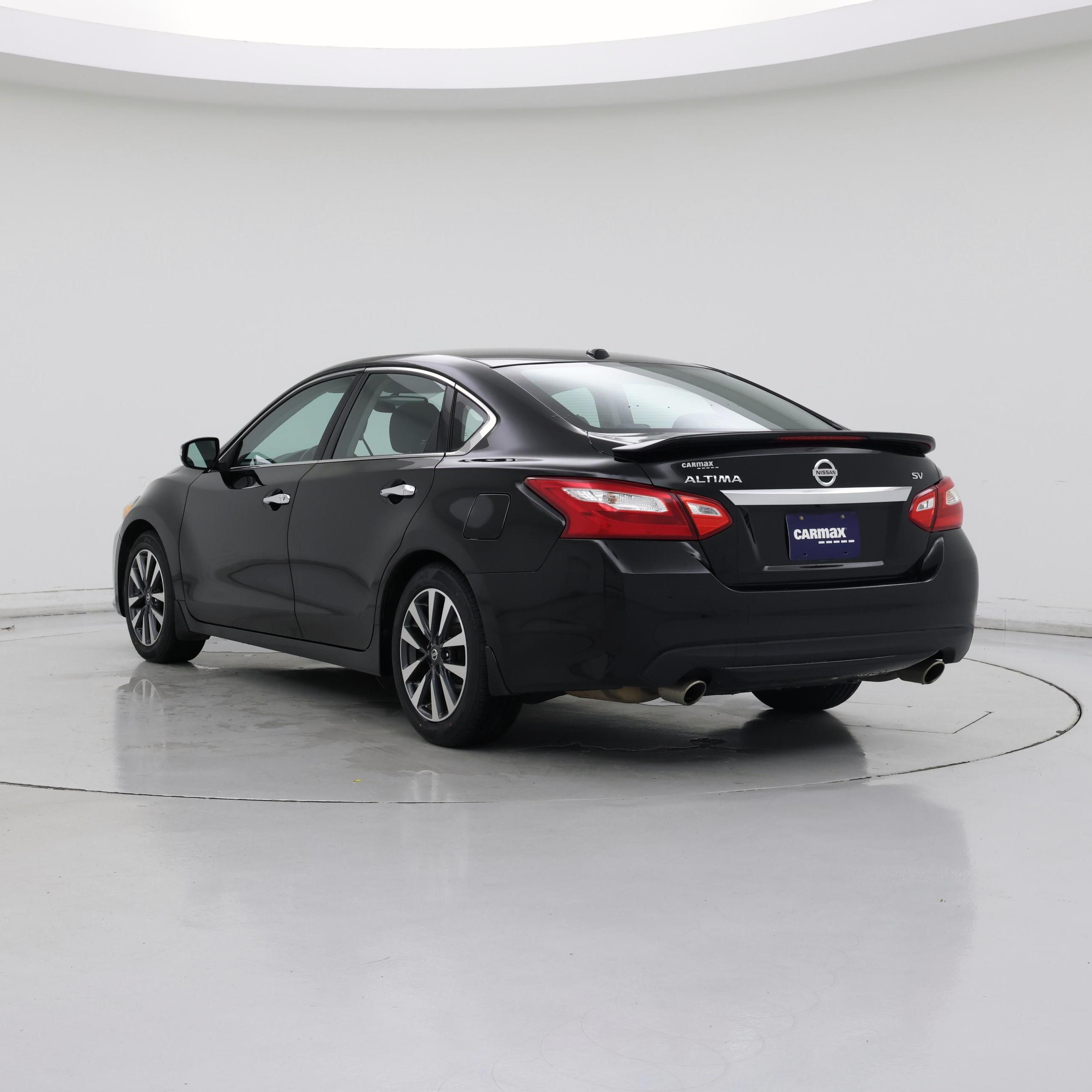 Thumbnail: 2016 Nissan Altima - 2