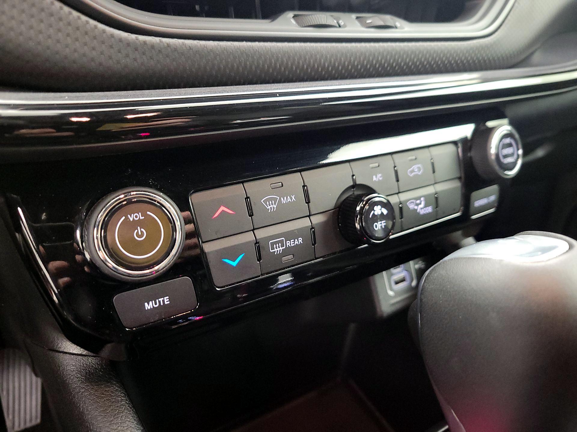 Thumbnail: 2024 Jeep Compass - 16