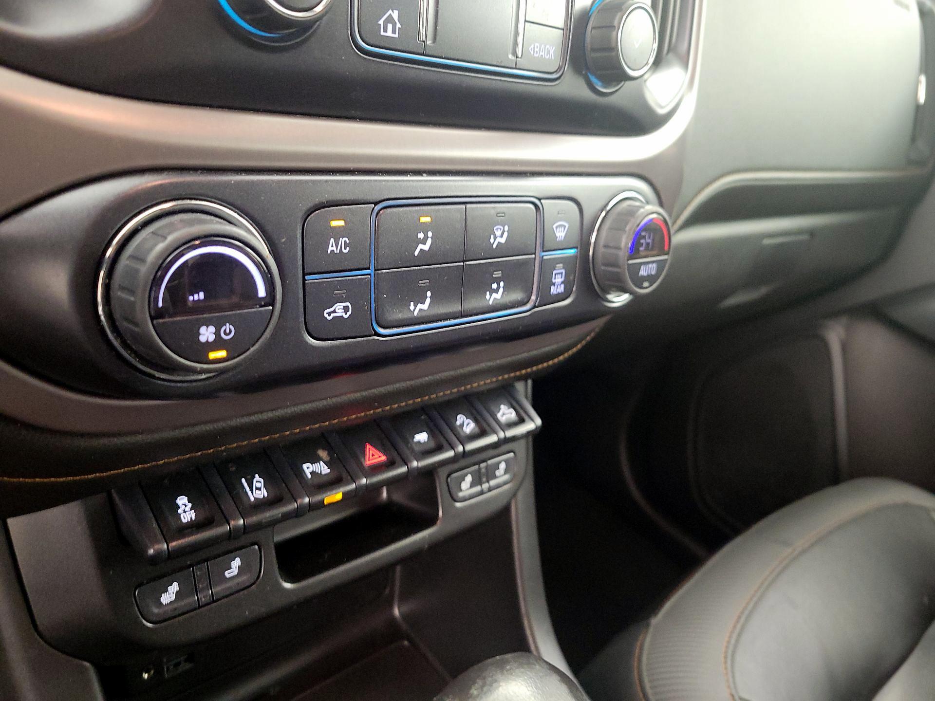 Thumbnail: 2022 GMC Canyon - 16