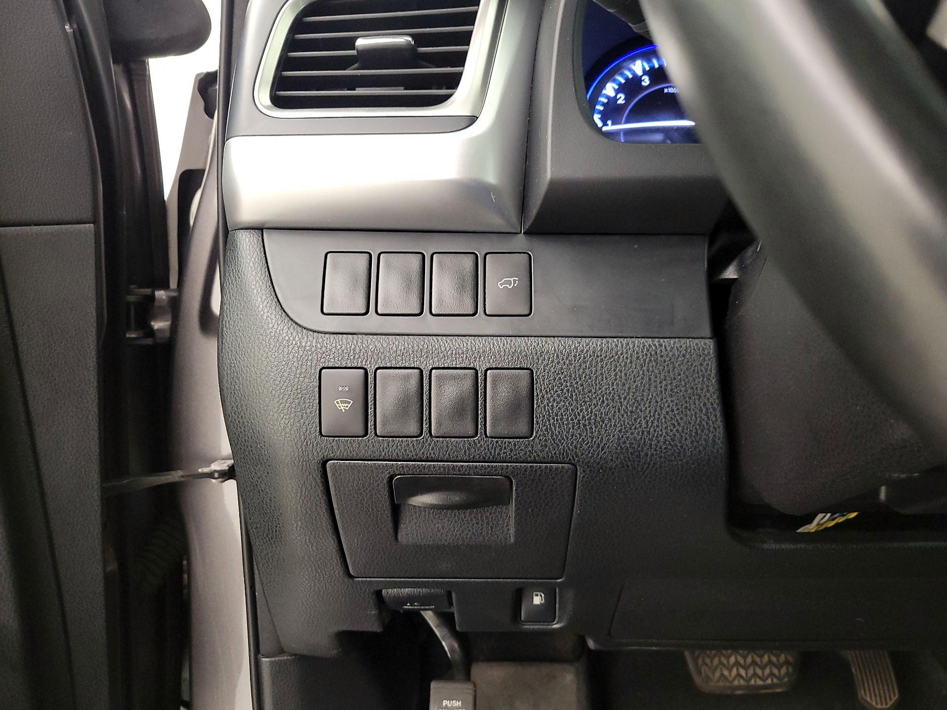 Thumbnail: 2014 Toyota Highlander - 13