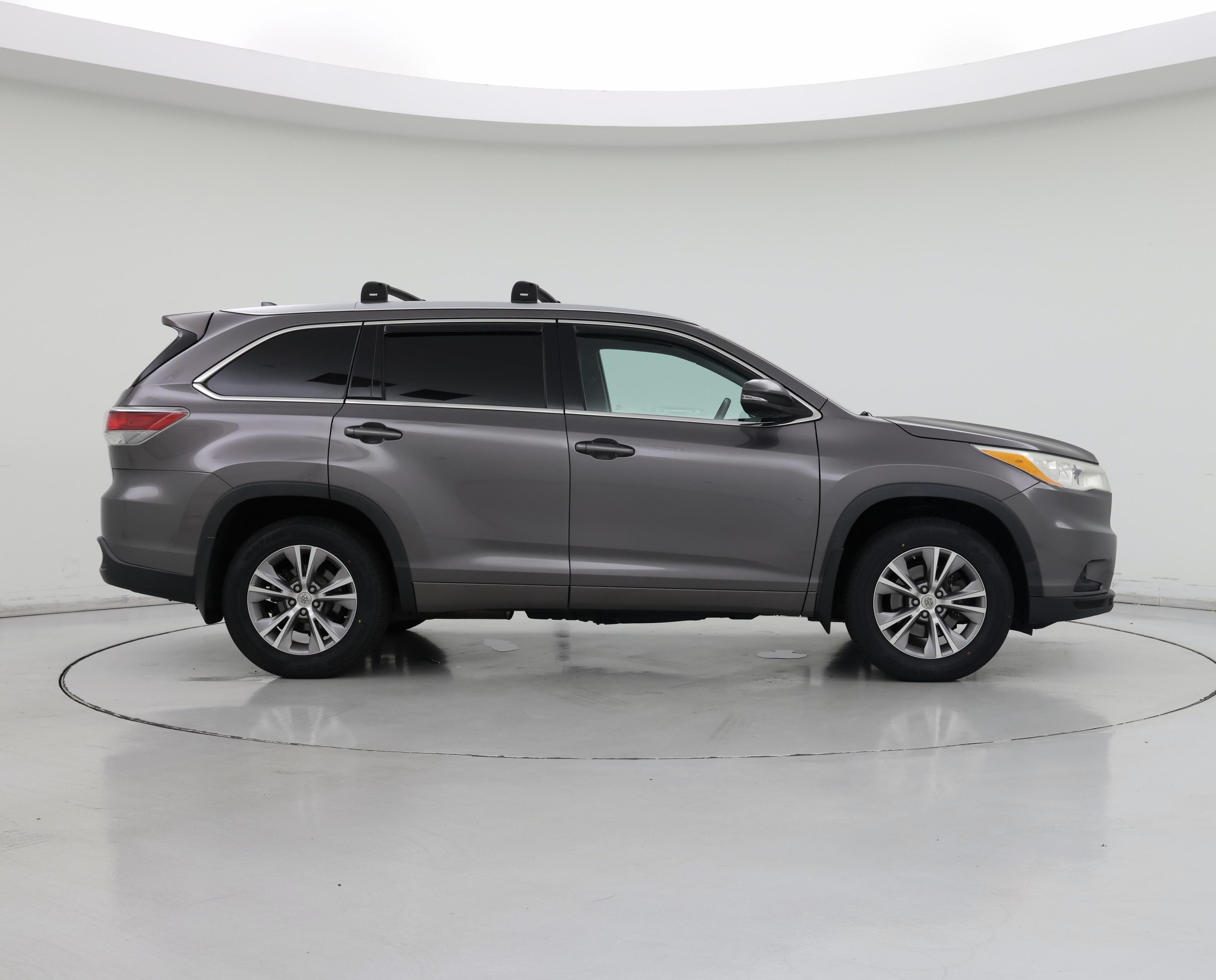 Thumbnail: 2014 Toyota Highlander - 7