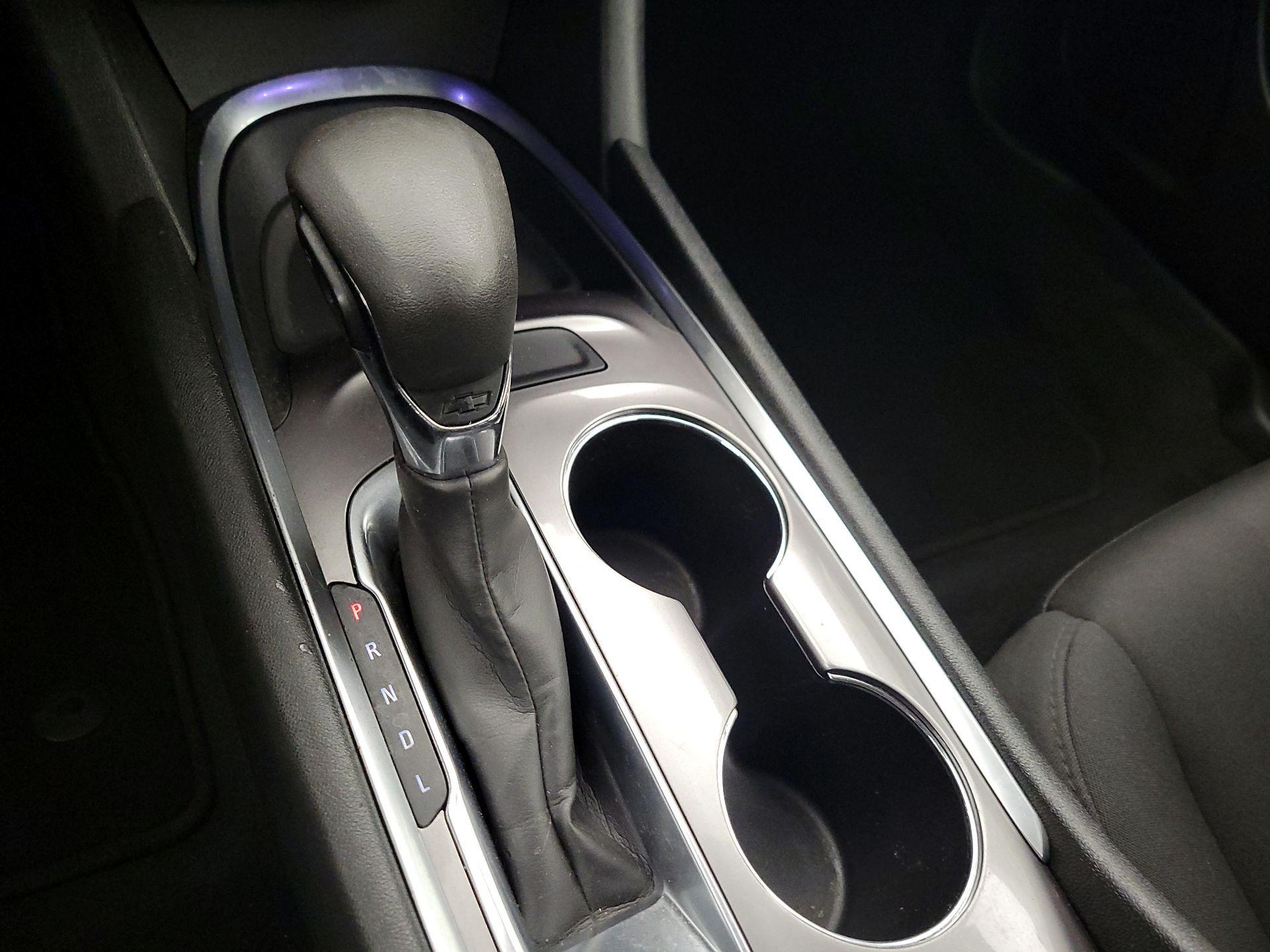 Thumbnail: 2021 Chevrolet Malibu - 17