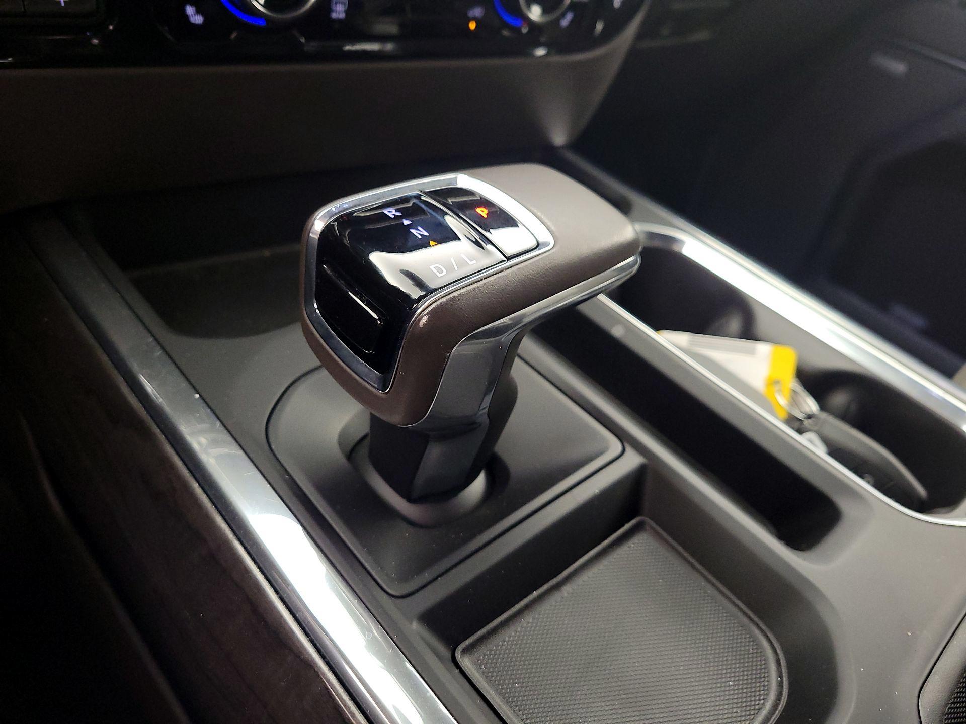Thumbnail: 2022 Chevrolet Silverado 1500 - 17