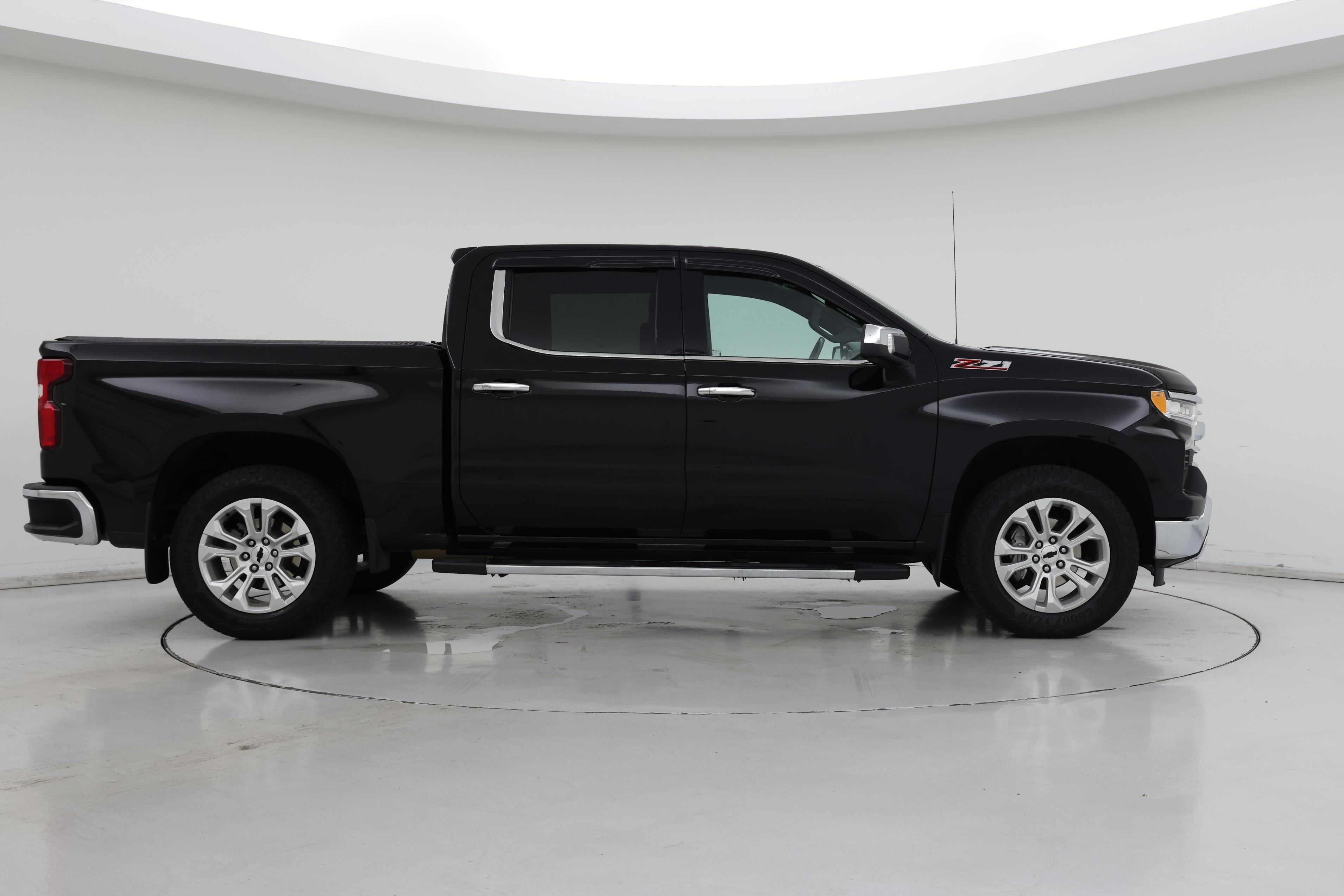 Thumbnail: 2022 Chevrolet Silverado 1500 - 7
