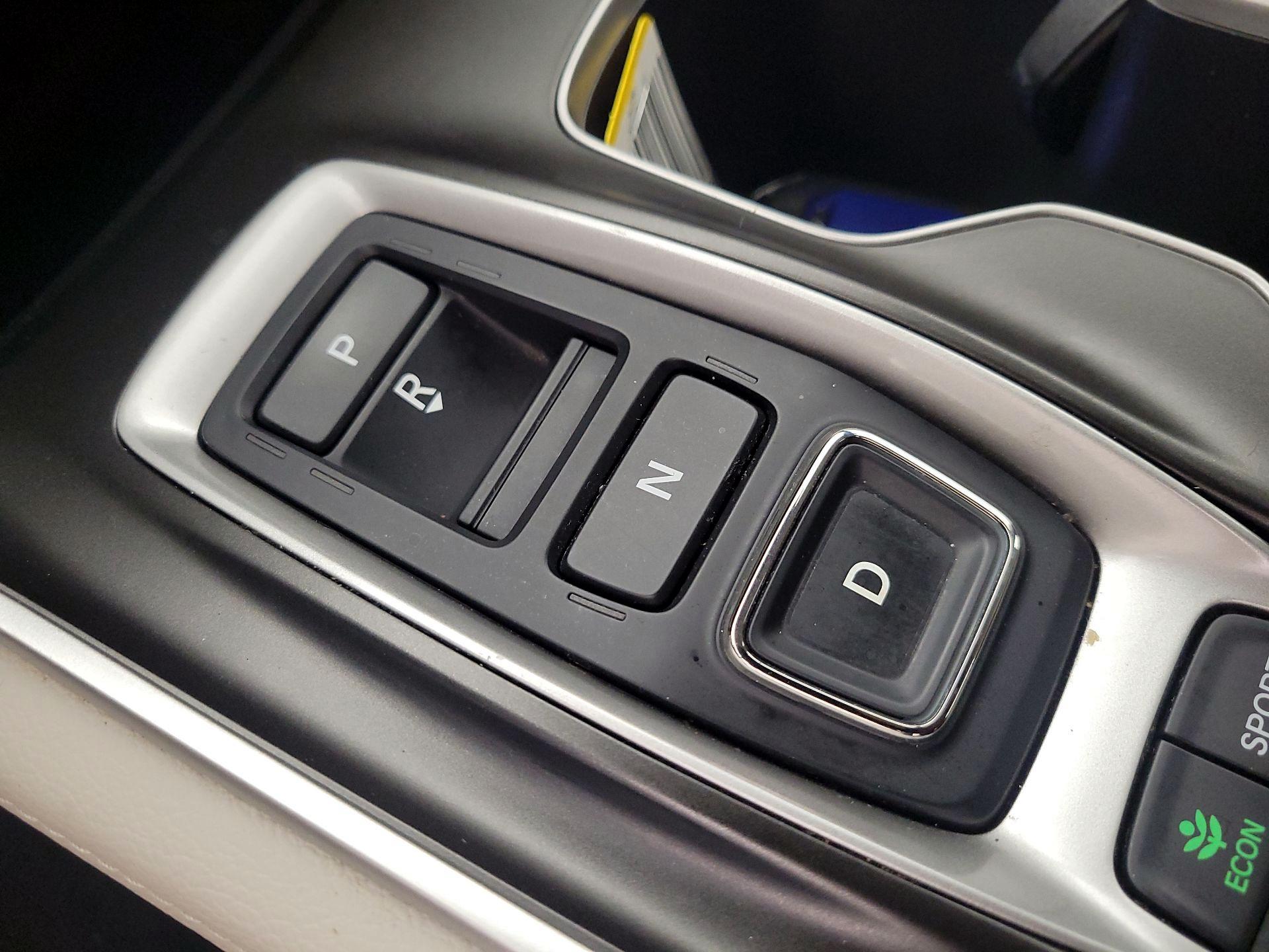 Thumbnail: 2018 Honda Accord - 18