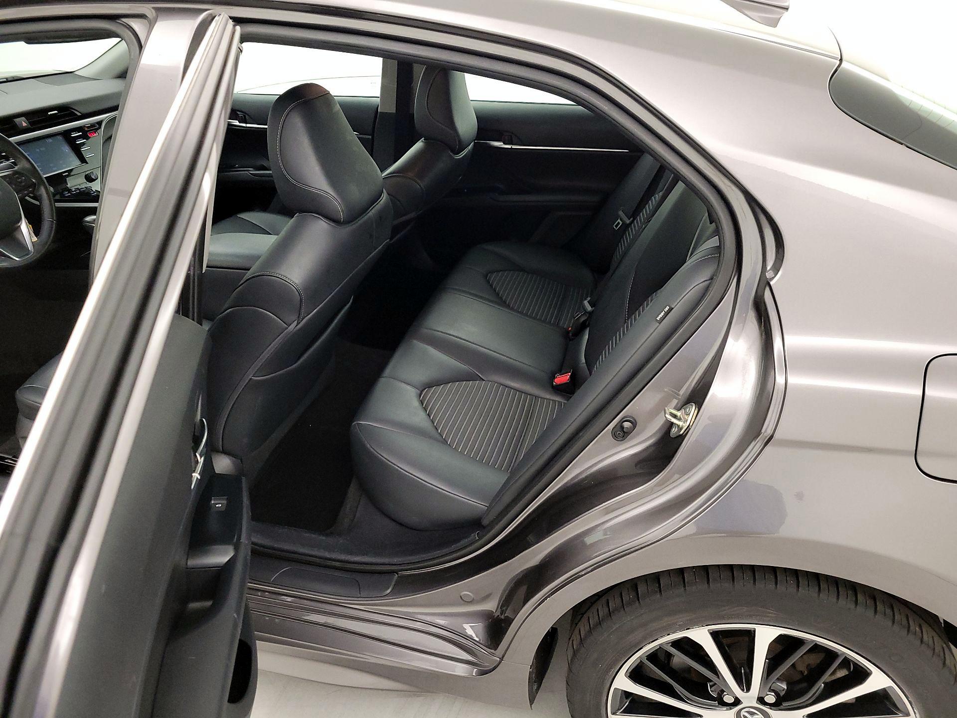 Thumbnail: 2020 Toyota Camry - 19