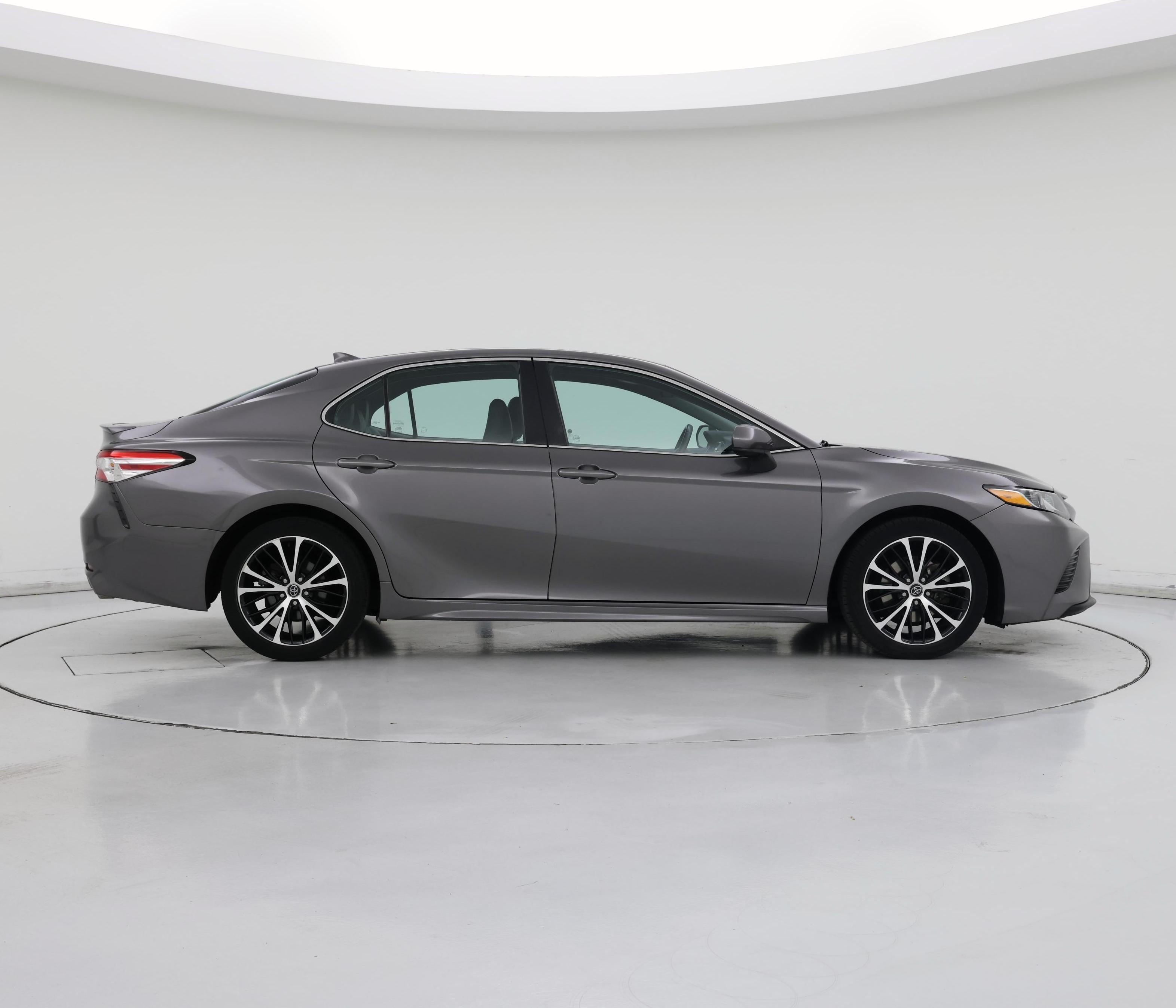 Thumbnail: 2020 Toyota Camry - 7