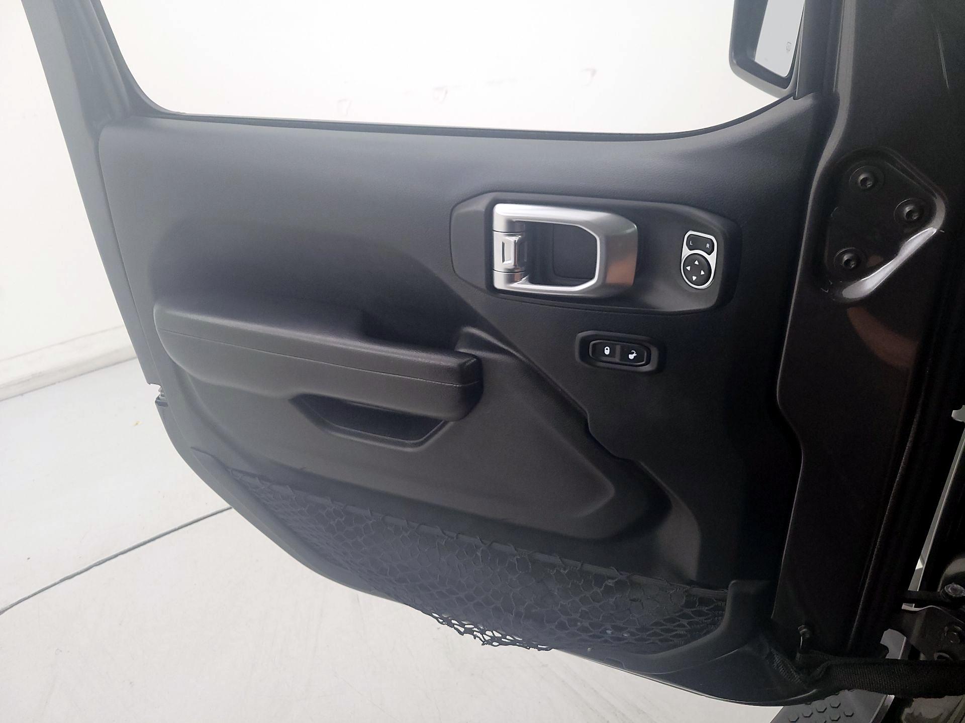 Thumbnail: 2020 Jeep Wrangler - 12