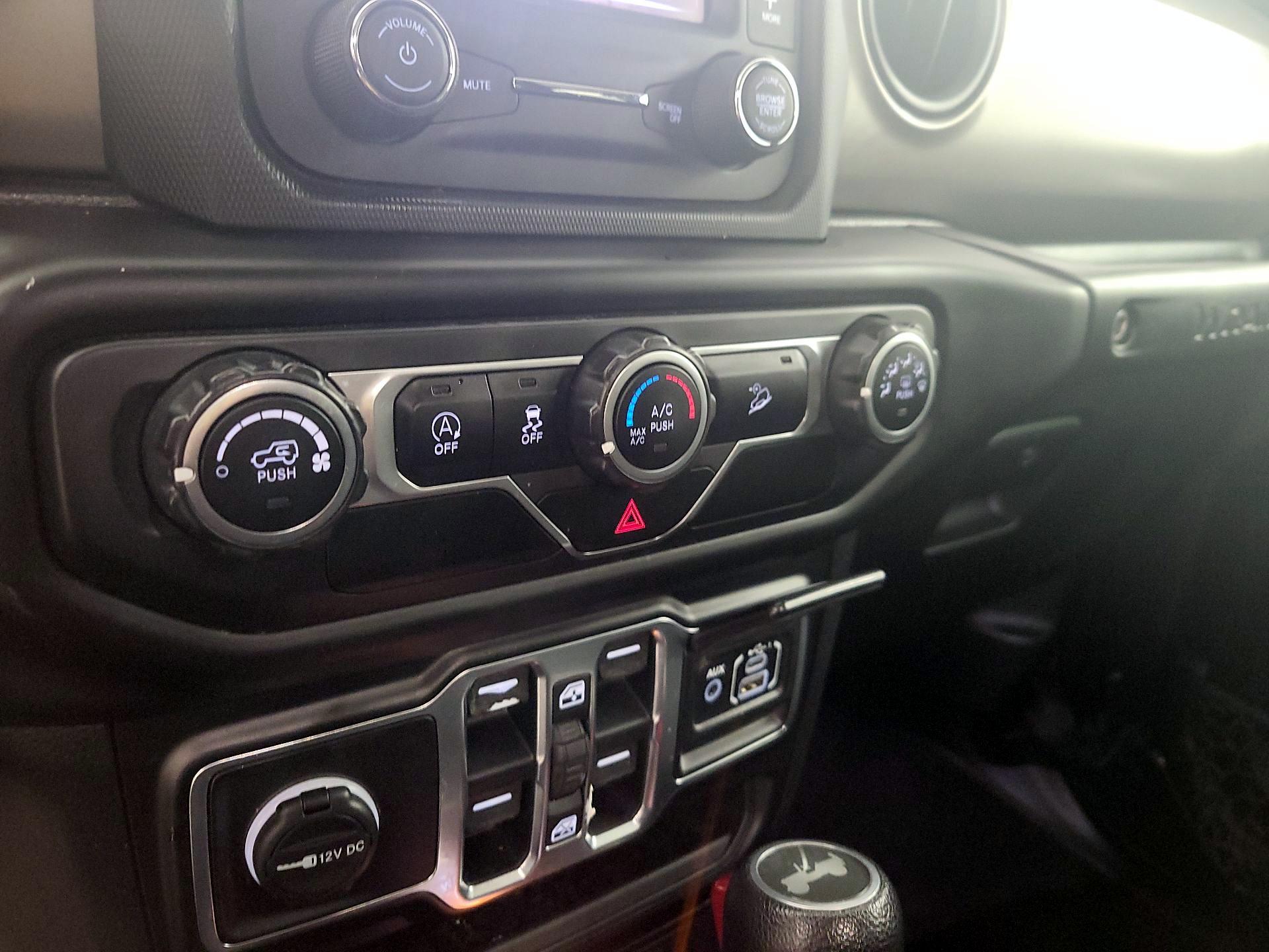 Thumbnail: 2020 Jeep Wrangler - 16