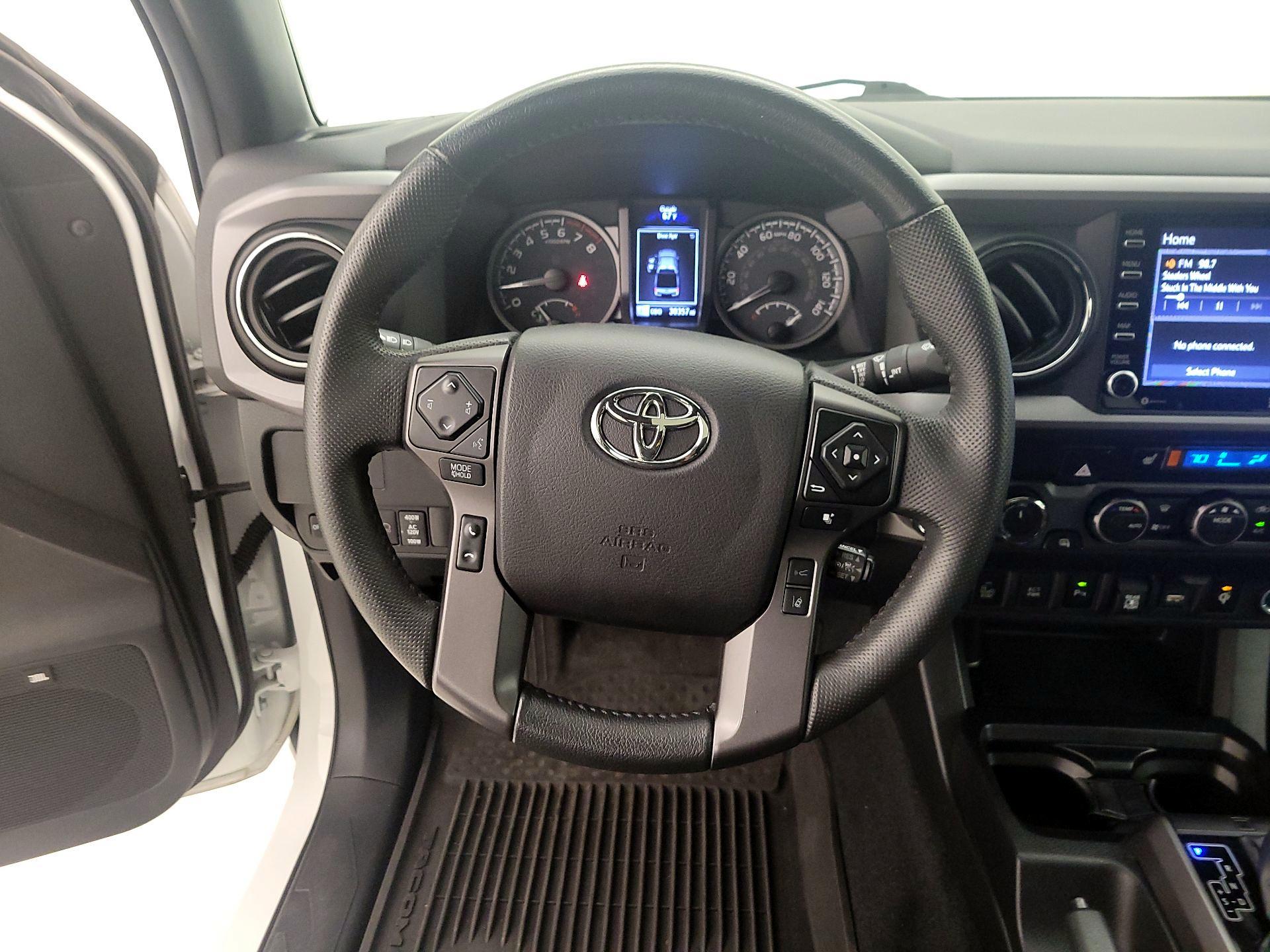 Thumbnail: 2022 Toyota Tacoma - 10