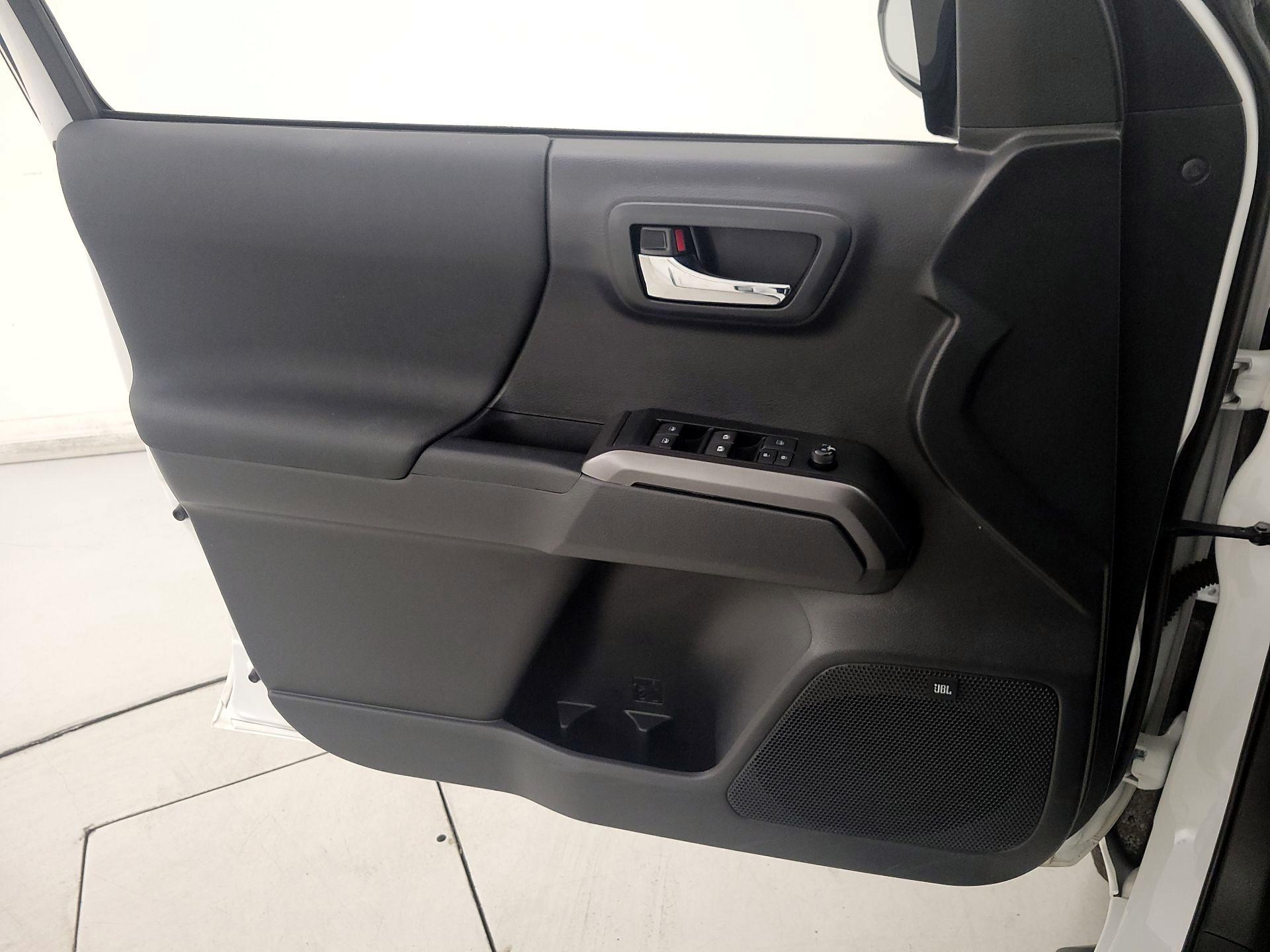 Thumbnail: 2022 Toyota Tacoma - 12