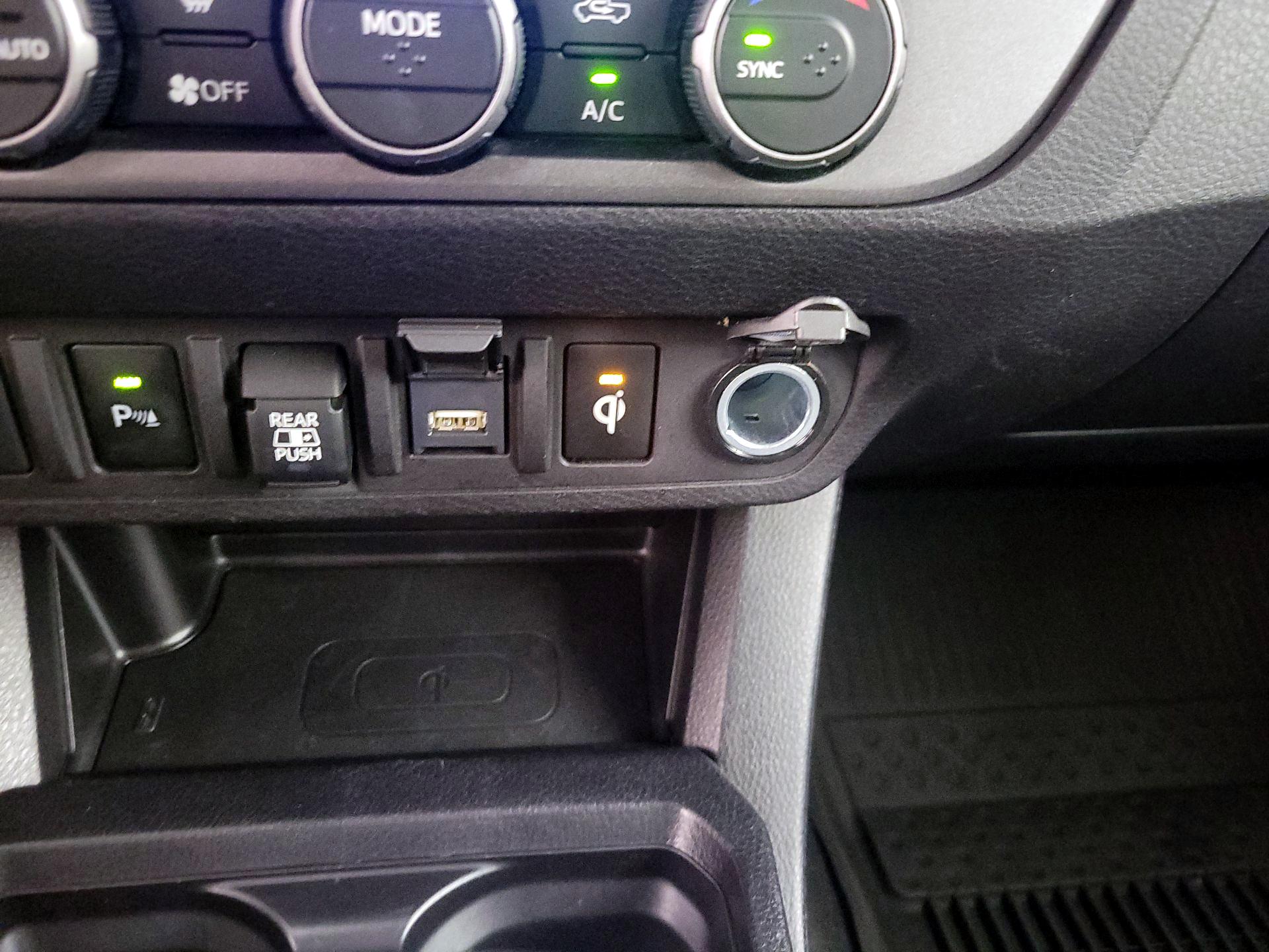 Thumbnail: 2022 Toyota Tacoma - 19