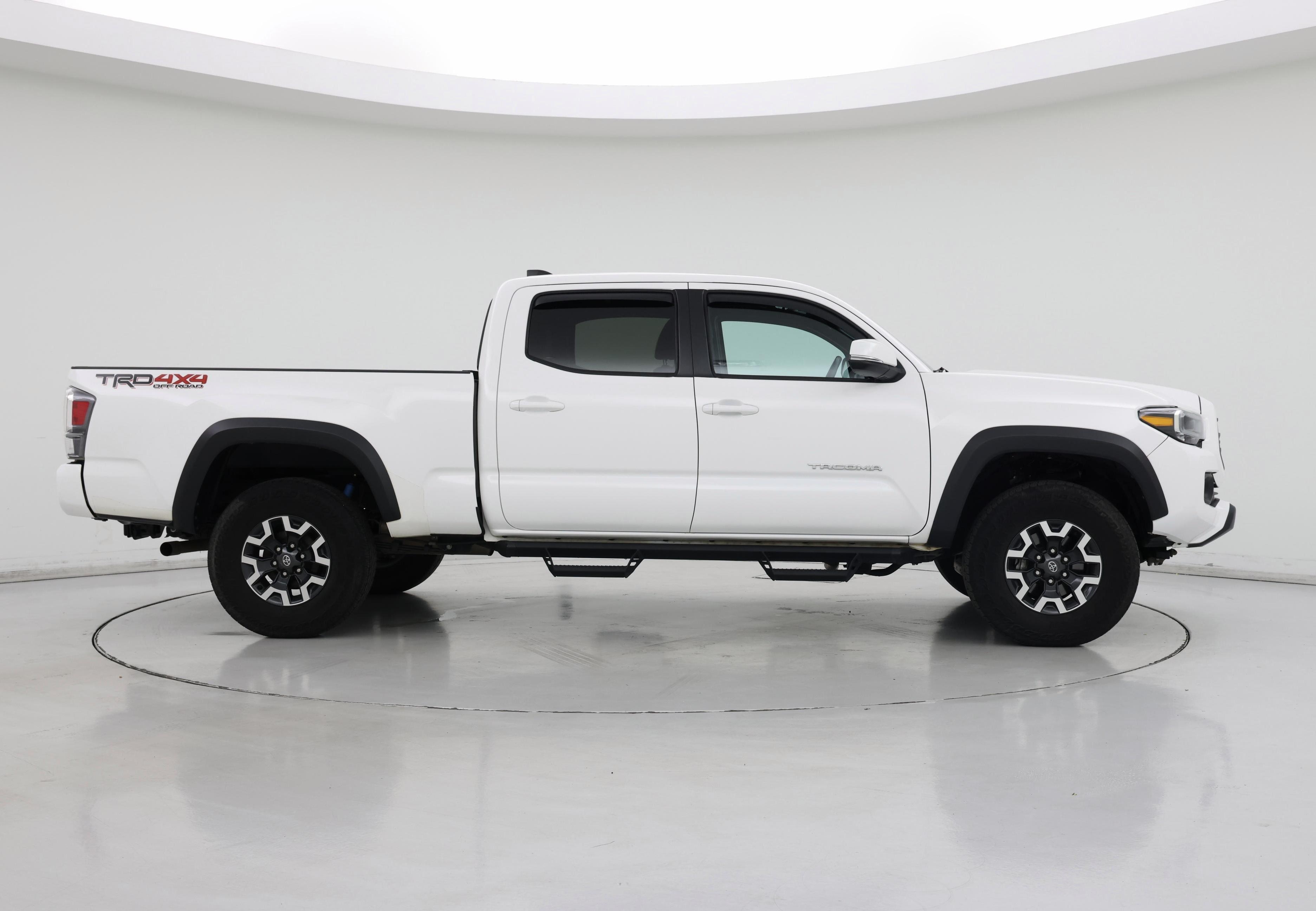 Thumbnail: 2022 Toyota Tacoma - 7