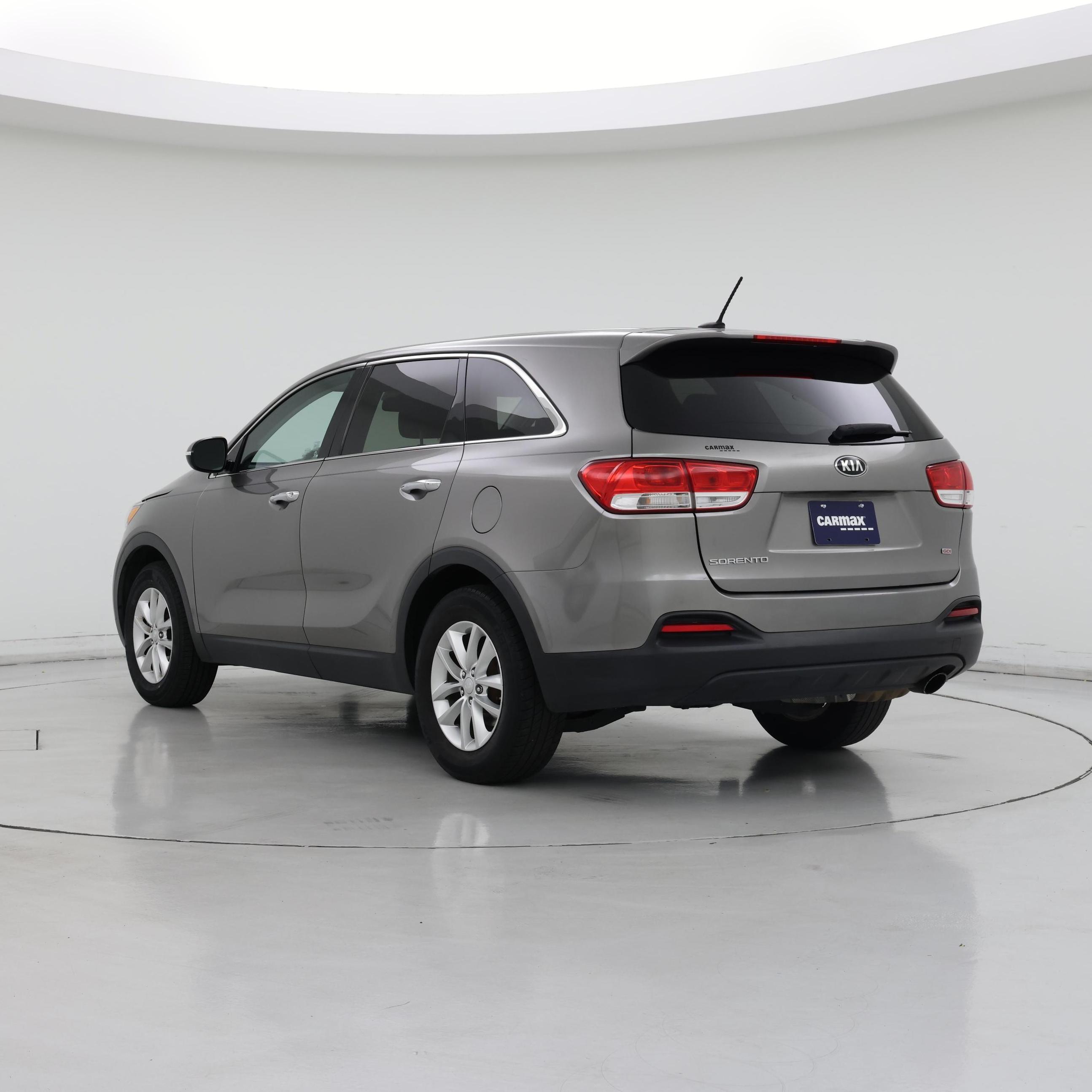 Thumbnail: 2017 Kia Sorento - 2