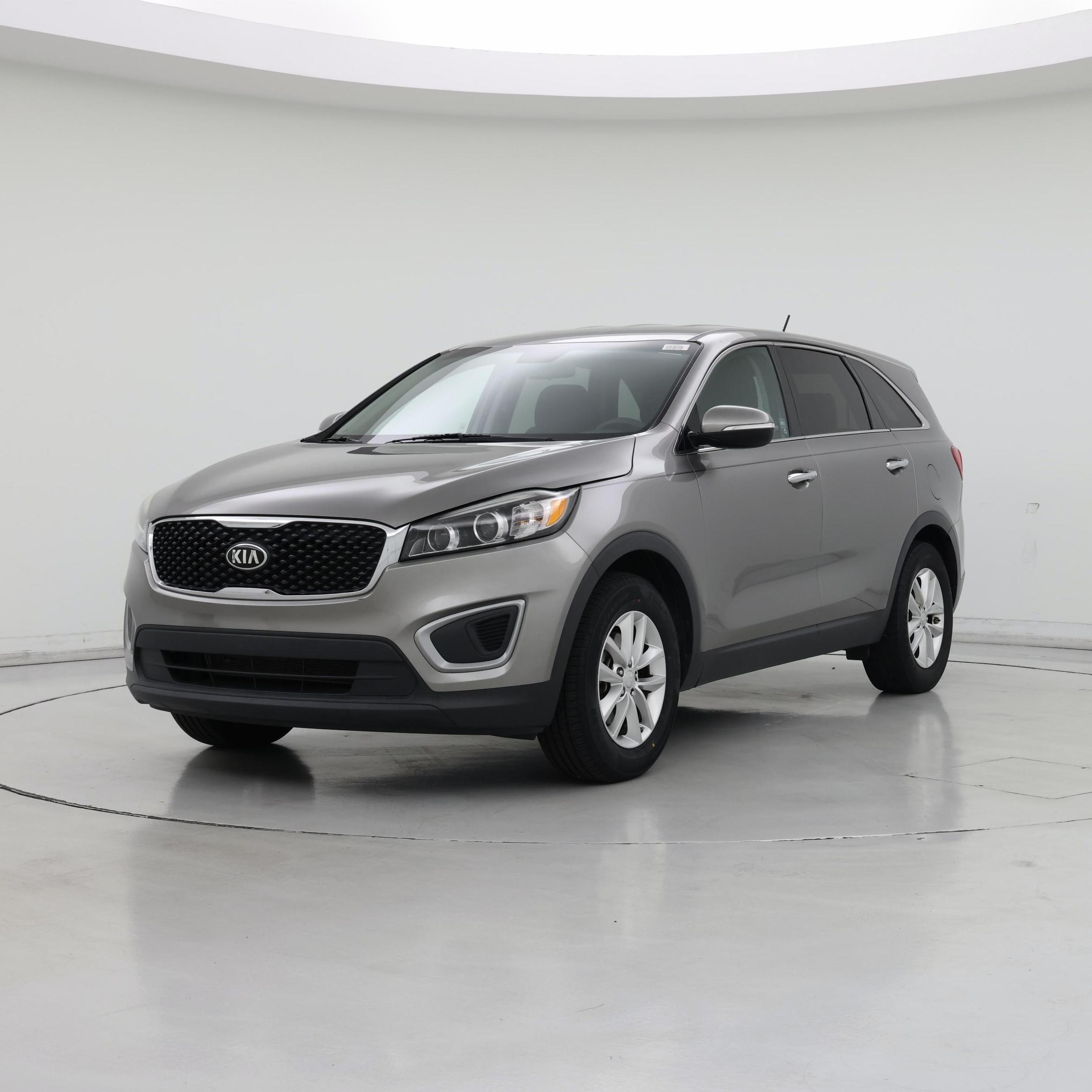 Thumbnail: 2017 Kia Sorento - 4