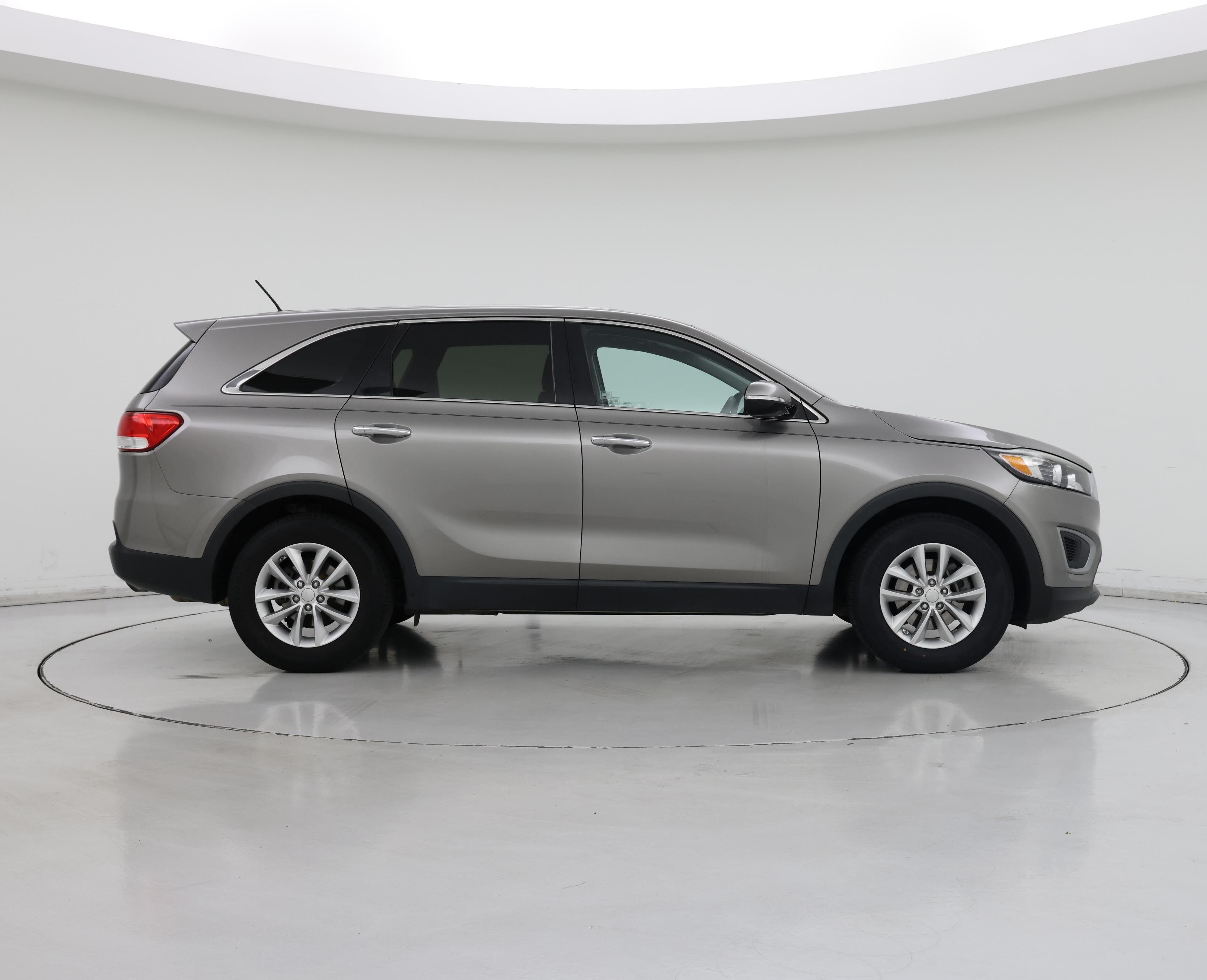 Thumbnail: 2017 Kia Sorento - 7