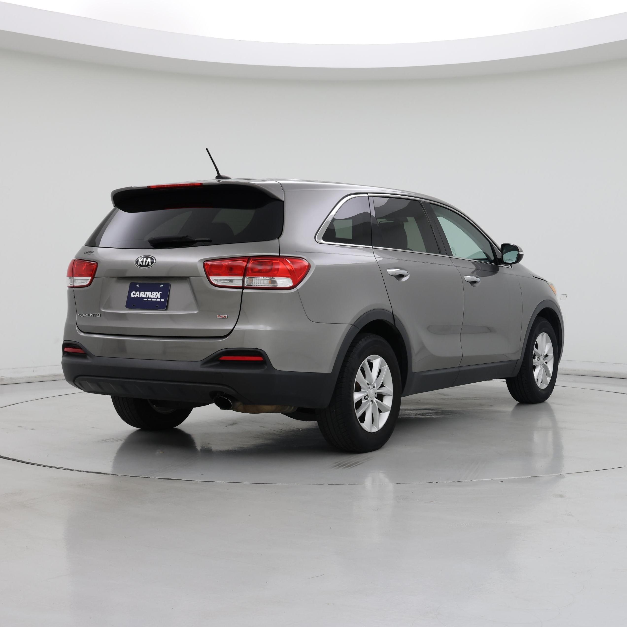 Thumbnail: 2017 Kia Sorento - 8