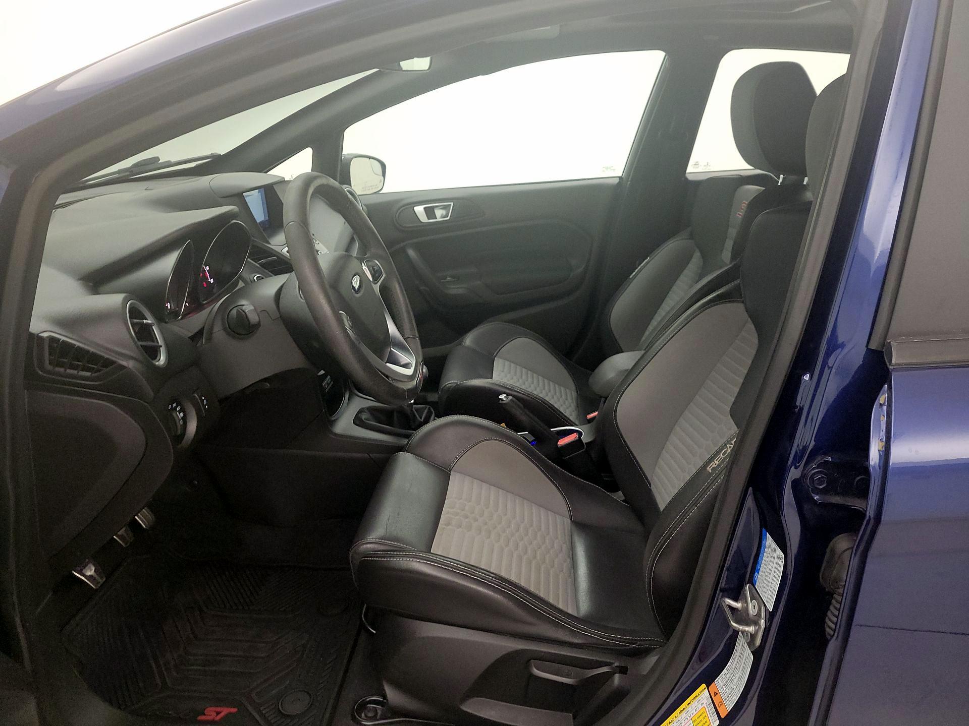Thumbnail: 2016 Ford Fiesta - 11