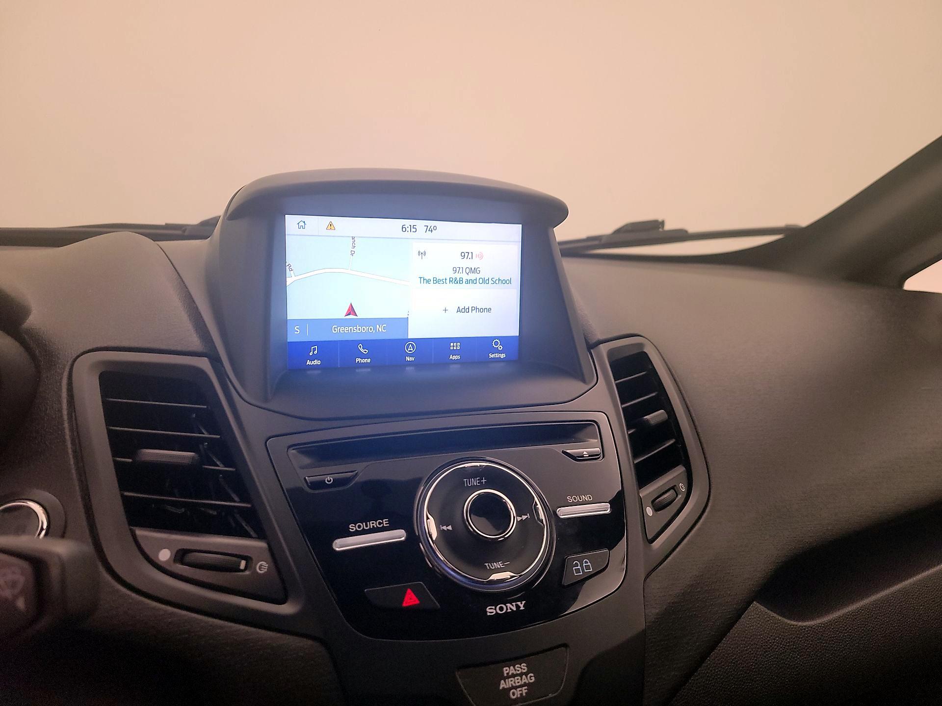 Thumbnail: 2016 Ford Fiesta - 14