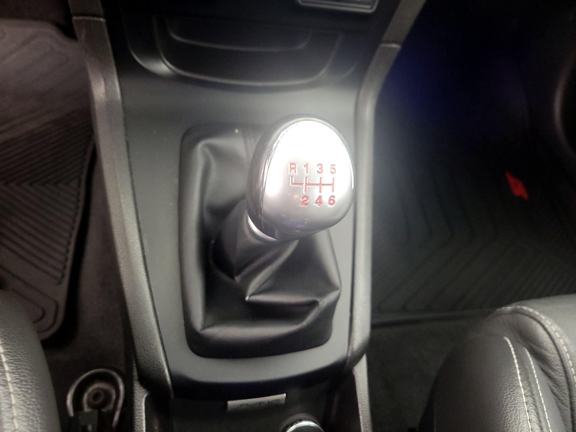 Thumbnail: 2016 Ford Fiesta - 16