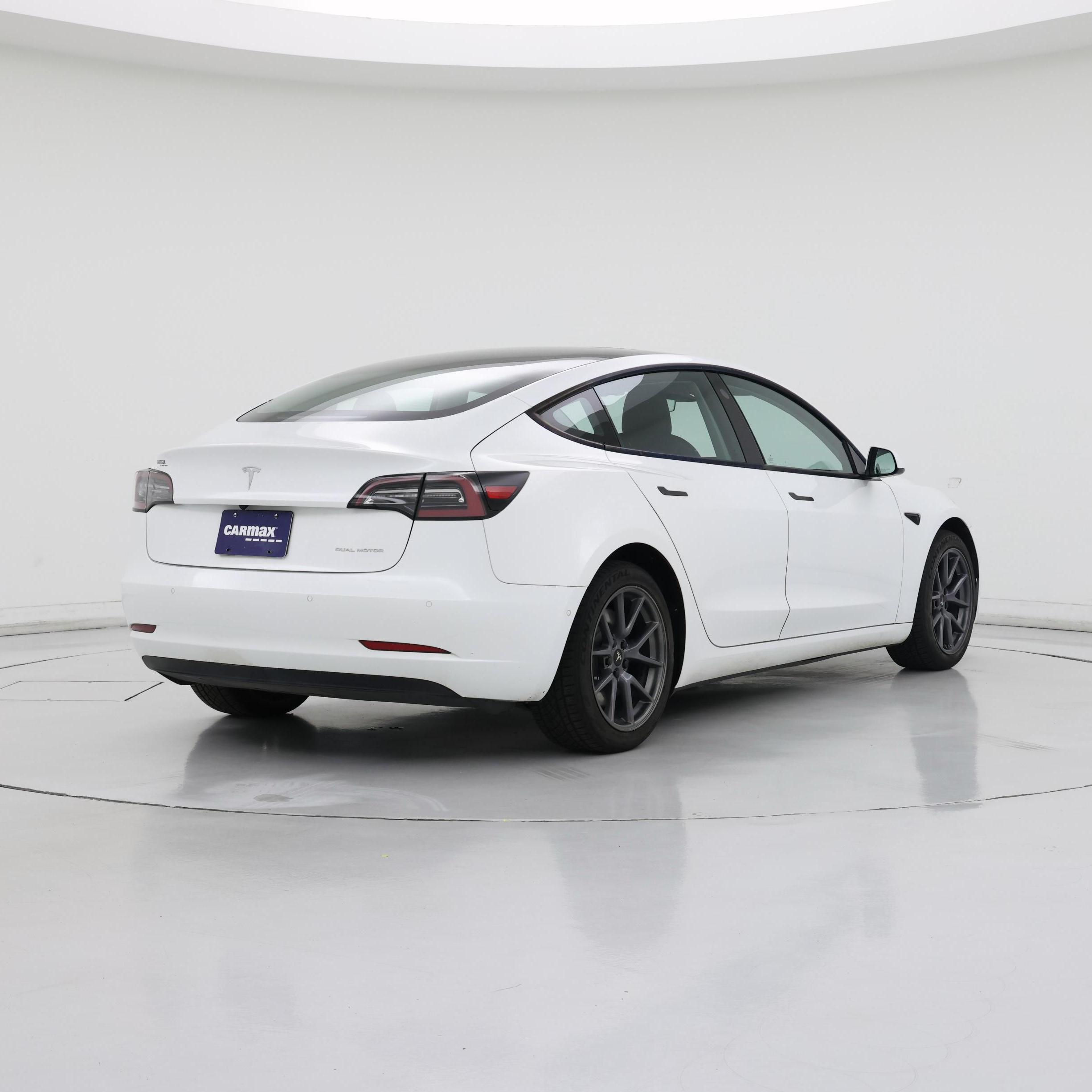 Thumbnail: 2022 Tesla Model 3 - 8