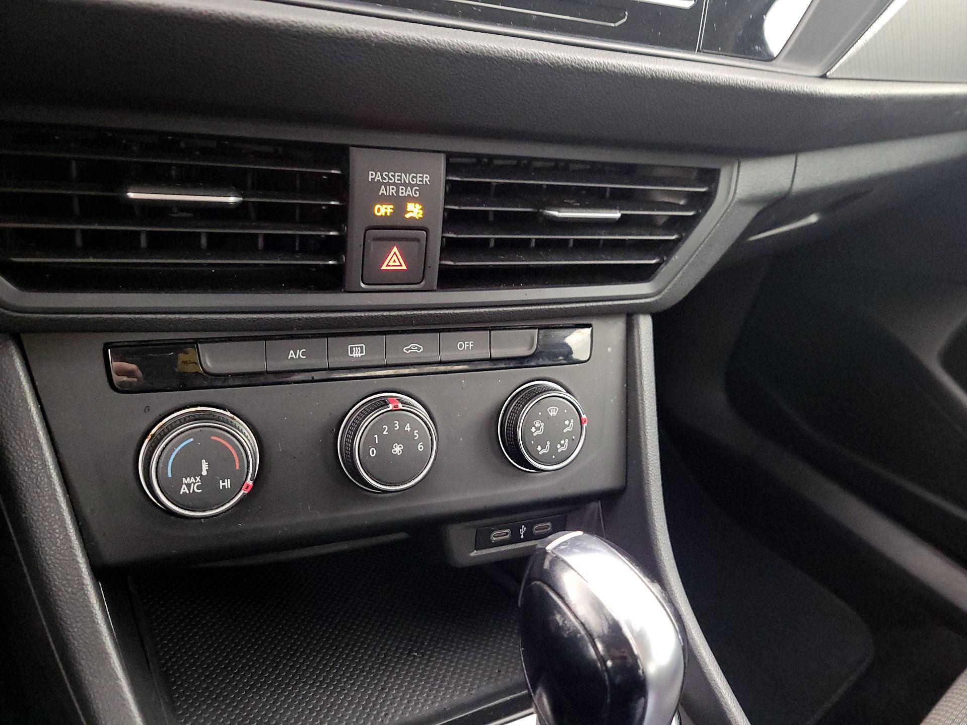 Thumbnail: 2021 Volkswagen Jetta - 15