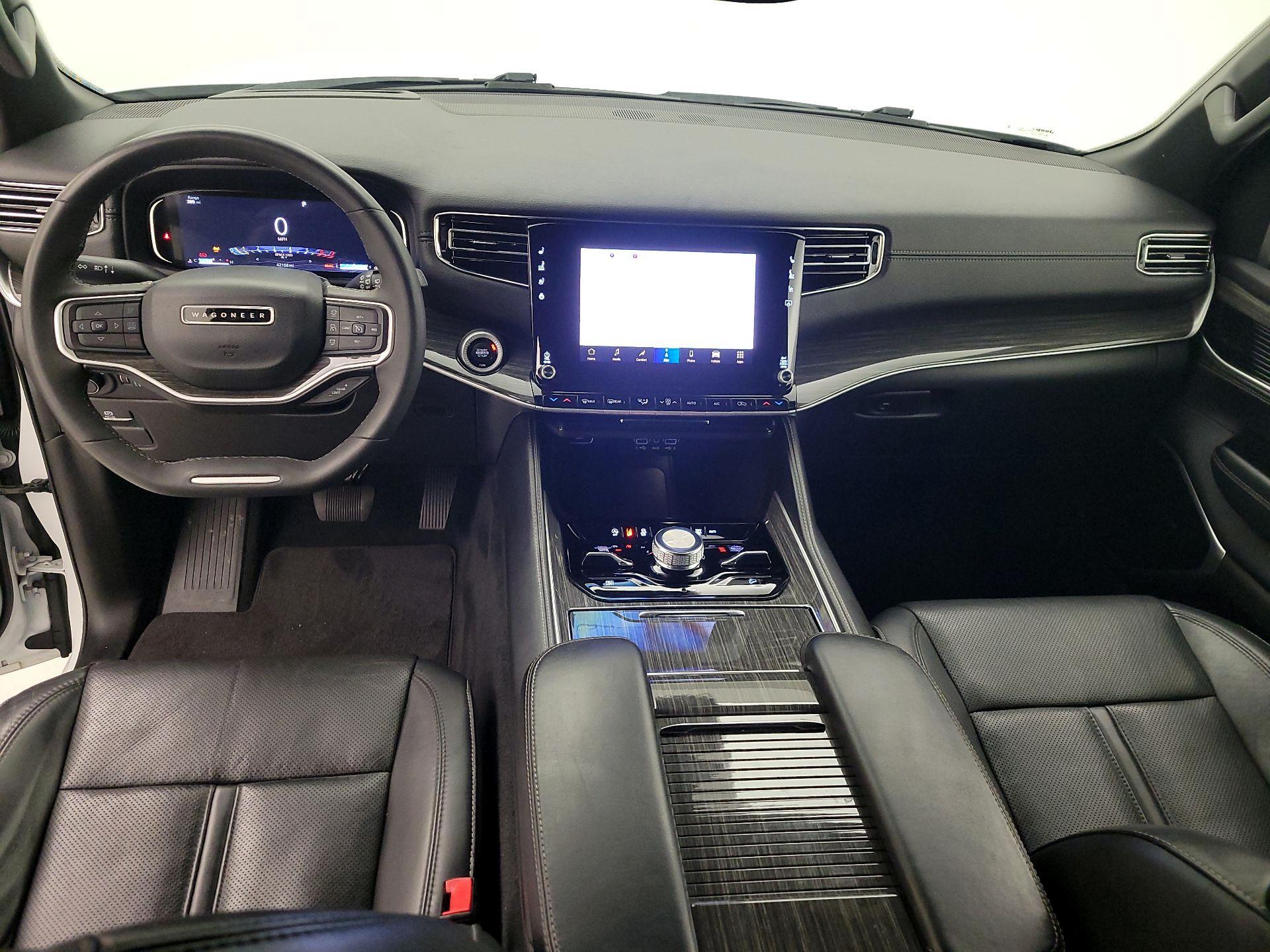 Thumbnail: 2022 Jeep Wagoneer - 9