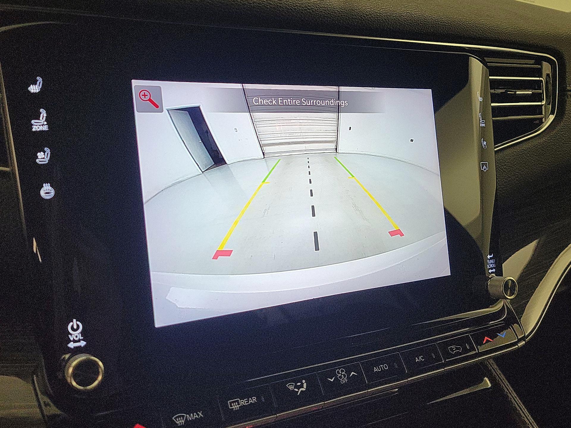 Thumbnail: 2022 Jeep Wagoneer - 15