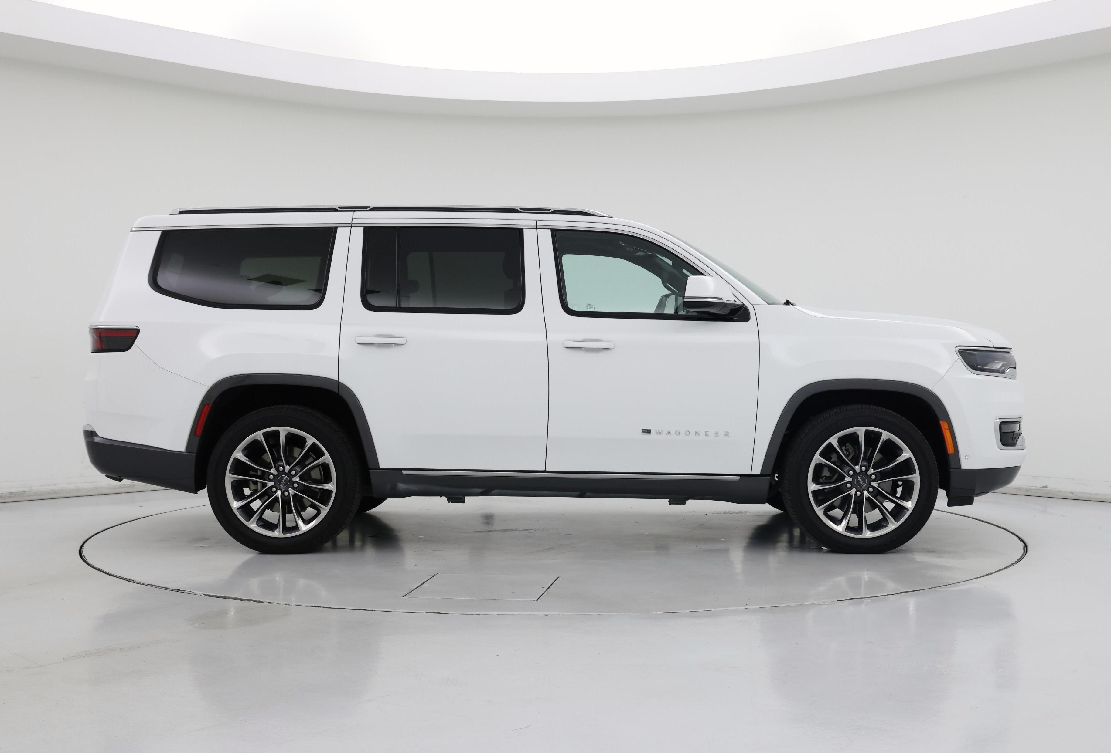 Thumbnail: 2022 Jeep Wagoneer - 7