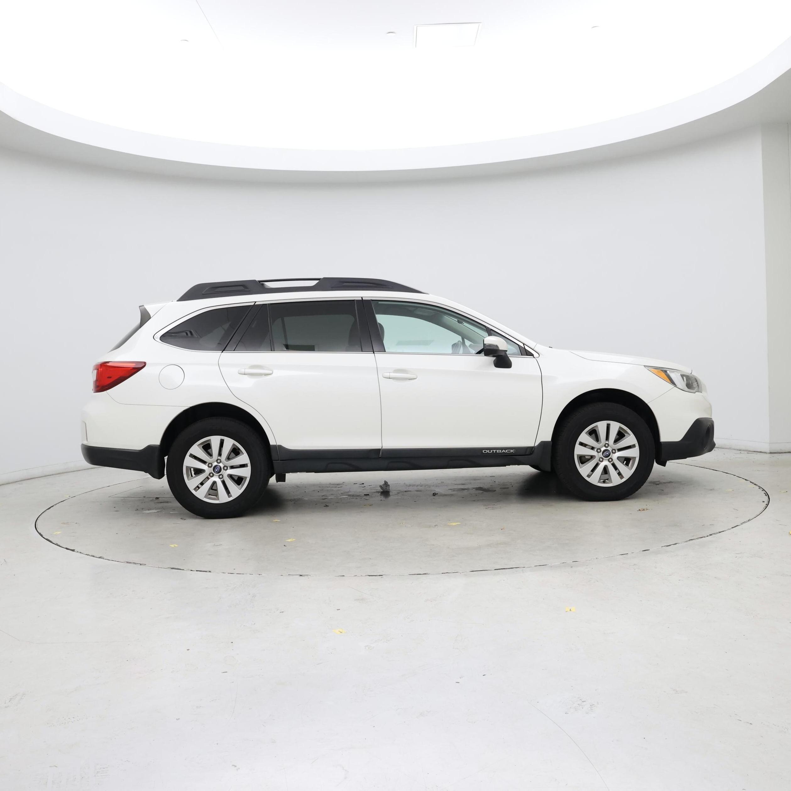 Thumbnail: 2016 Subaru Outback - 7