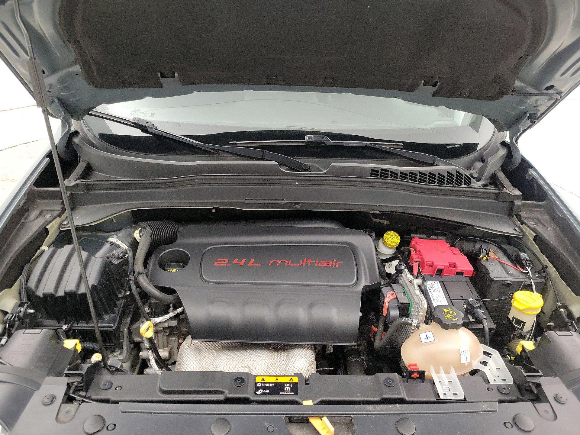 Thumbnail: 2018 Jeep Renegade - 20