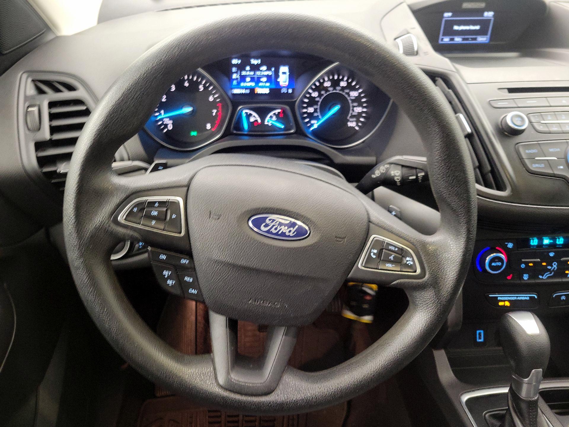 Thumbnail: 2017 Ford Escape - 10