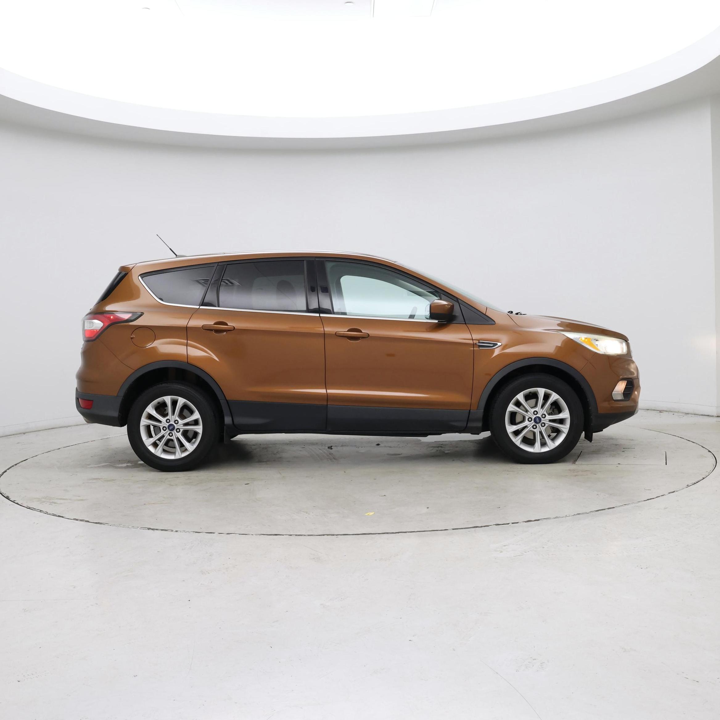 Thumbnail: 2017 Ford Escape - 7