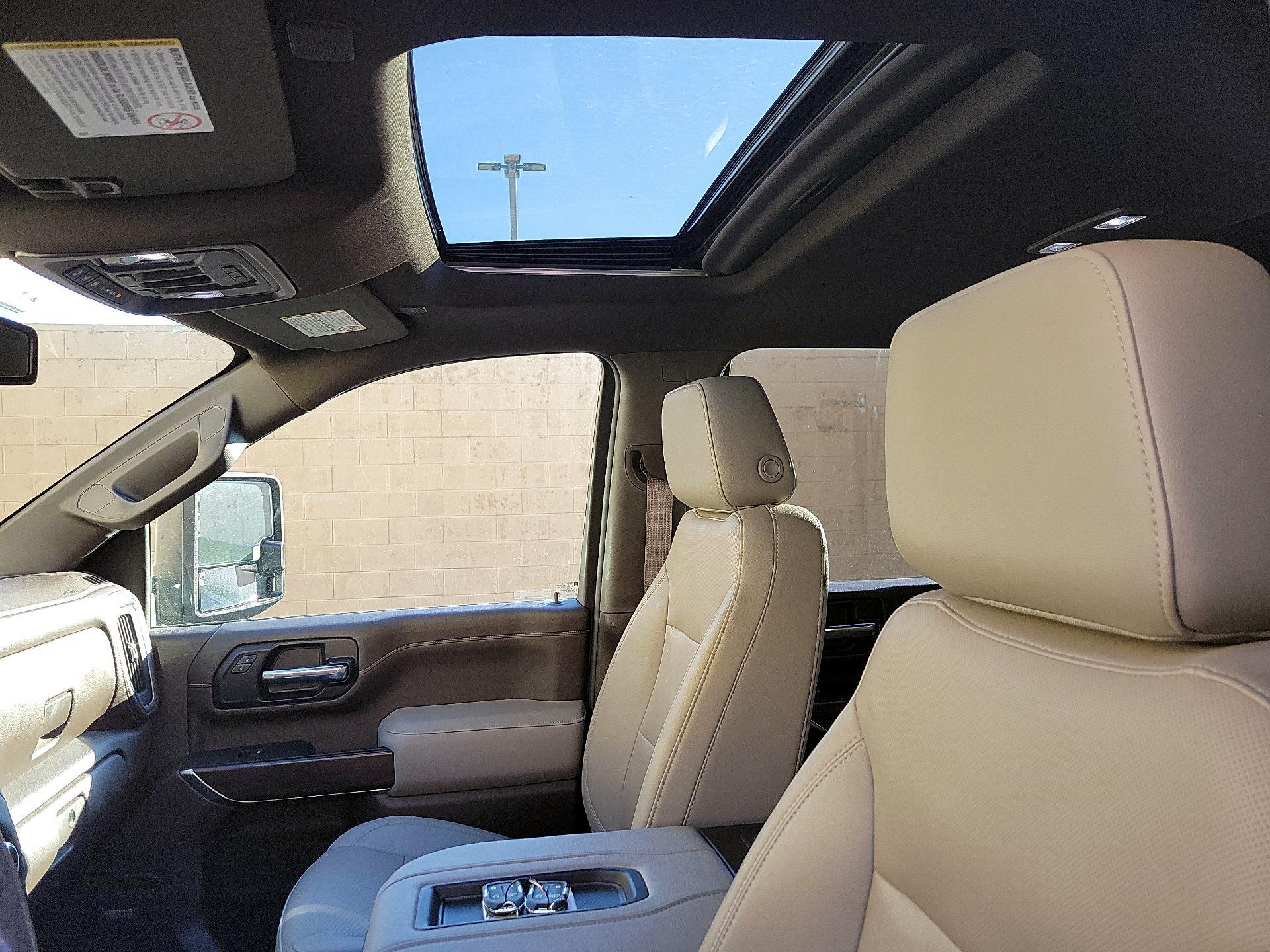 Thumbnail: 2022 GMC Sierra 3500 - 18