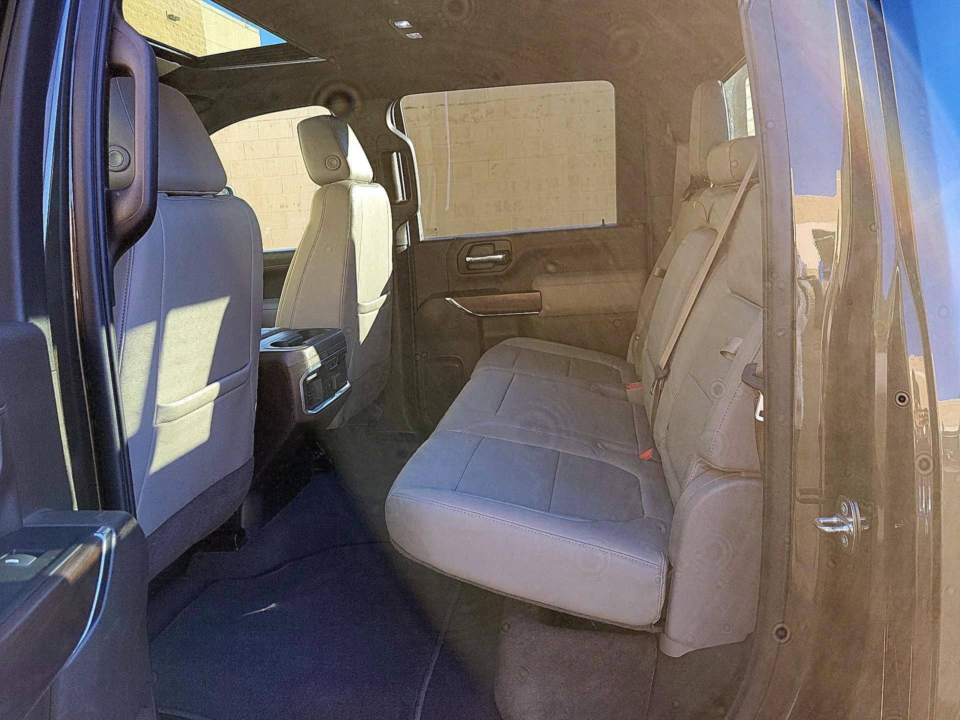 Thumbnail: 2022 GMC Sierra 3500 - 19