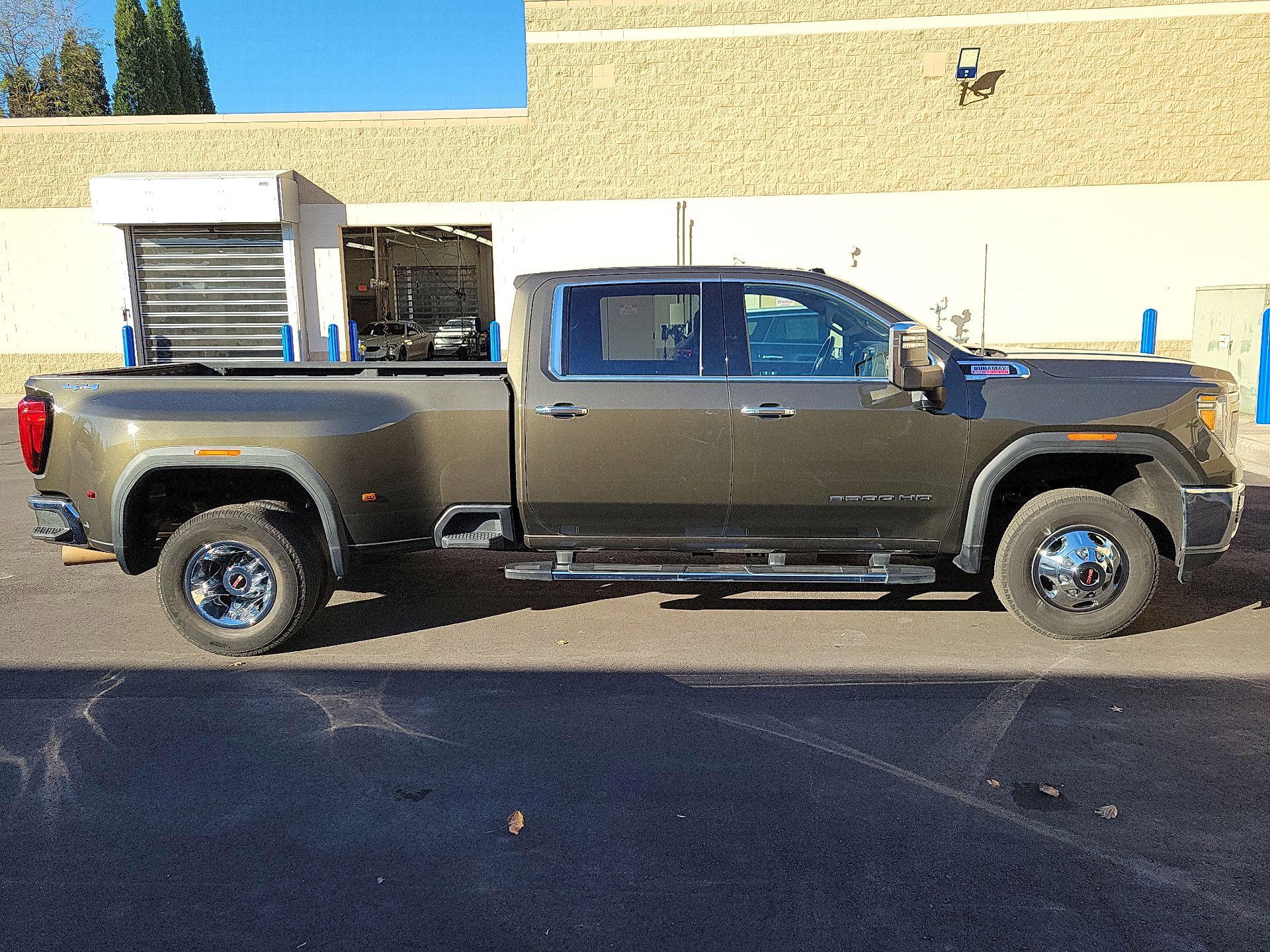 Thumbnail: 2022 GMC Sierra 3500 - 4